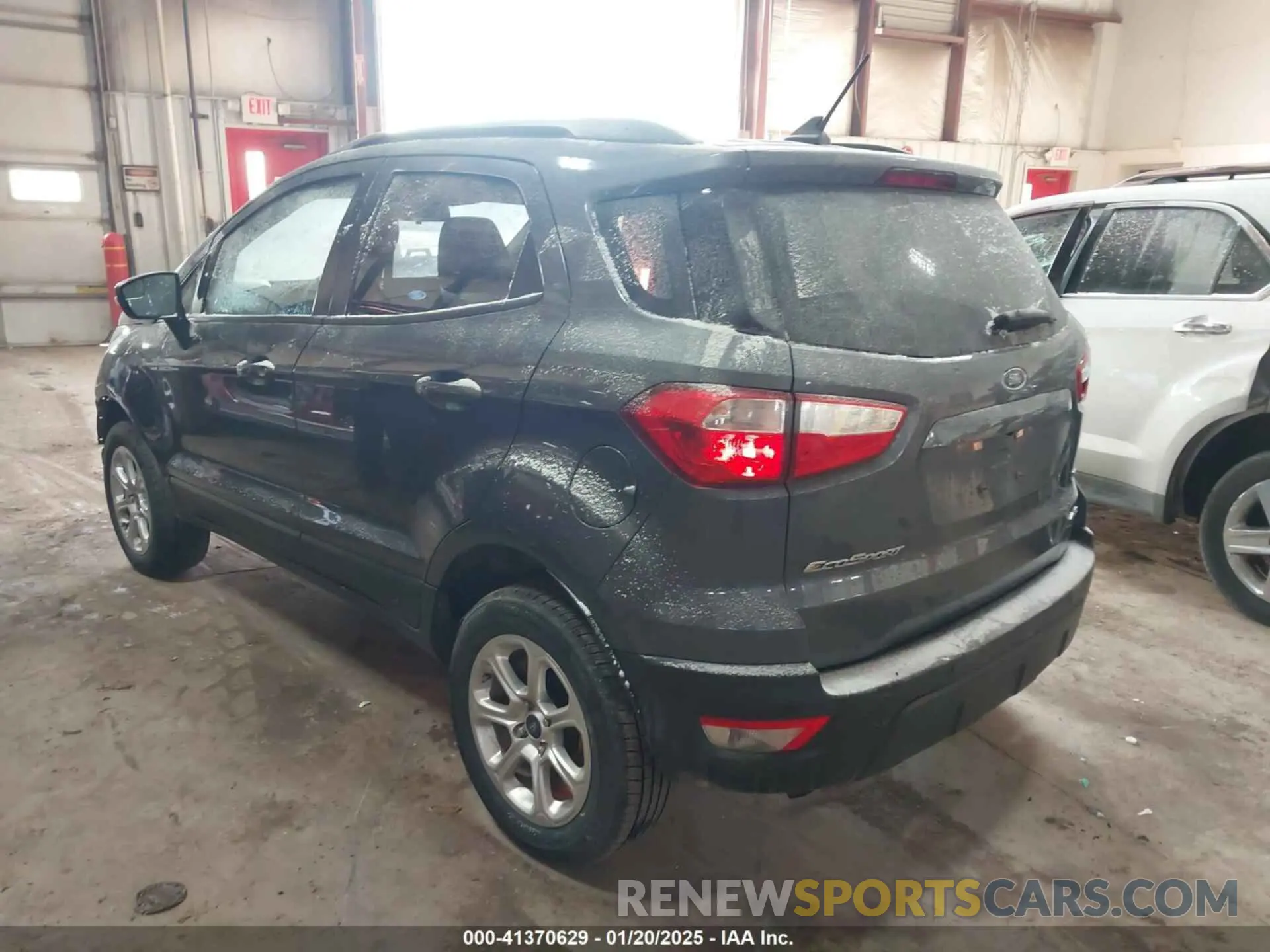 3 fotografías del automóvil dañado MAJ6S3GL8LC345257 FORD ECOSPORT 2020