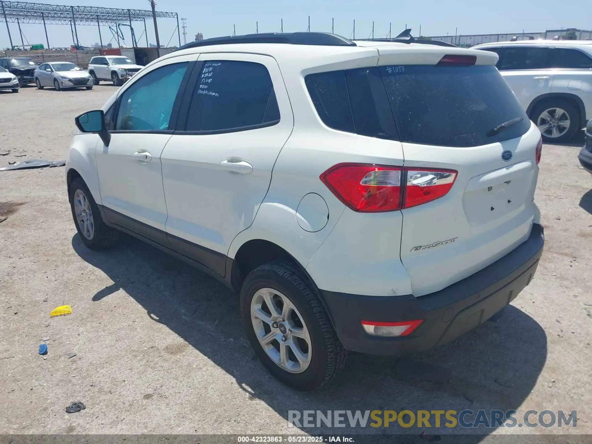 3 fotografías del automóvil dañado MAJ6S3GLXLC344921 FORD ECOSPORT 2020