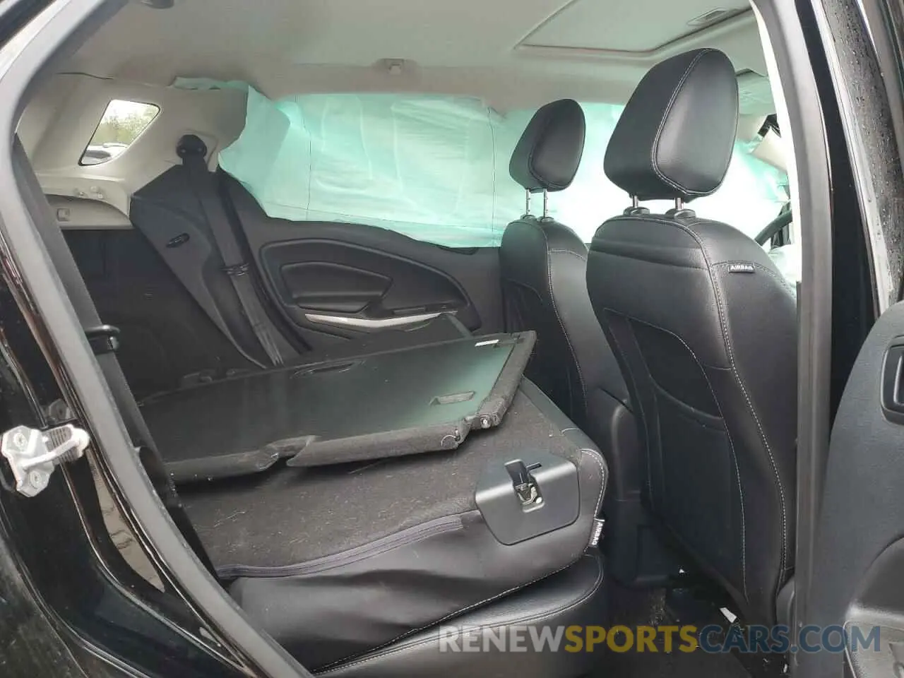 11 fotografías del automóvil dañado MAJ6S3JL0LC364376 FORD ECOSPORT 2020
