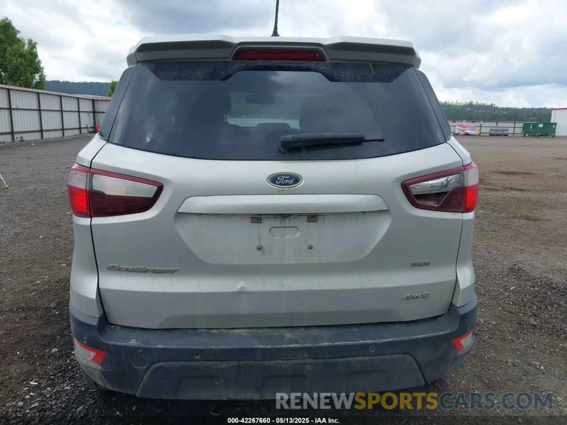 16 fotografías del automóvil dañado MAJ6S3JL2LC362239 FORD ECOSPORT 2020