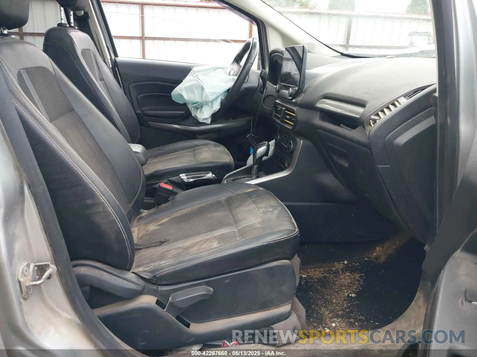 5 fotografías del automóvil dañado MAJ6S3JL2LC362239 FORD ECOSPORT 2020