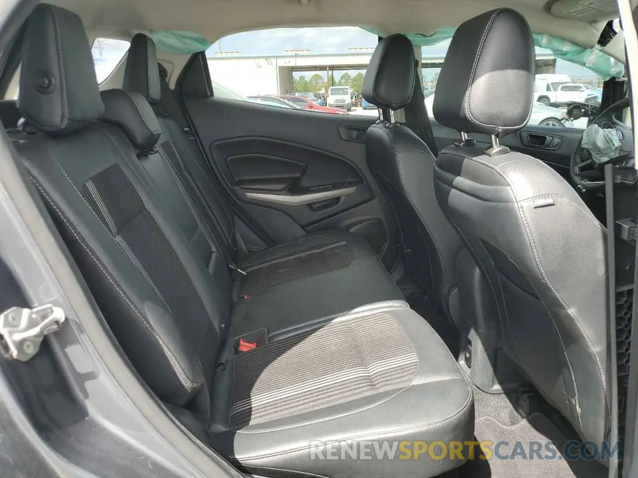 11 fotografías del automóvil dañado MAJ6S3JL2LC389215 FORD ECOSPORT 2020