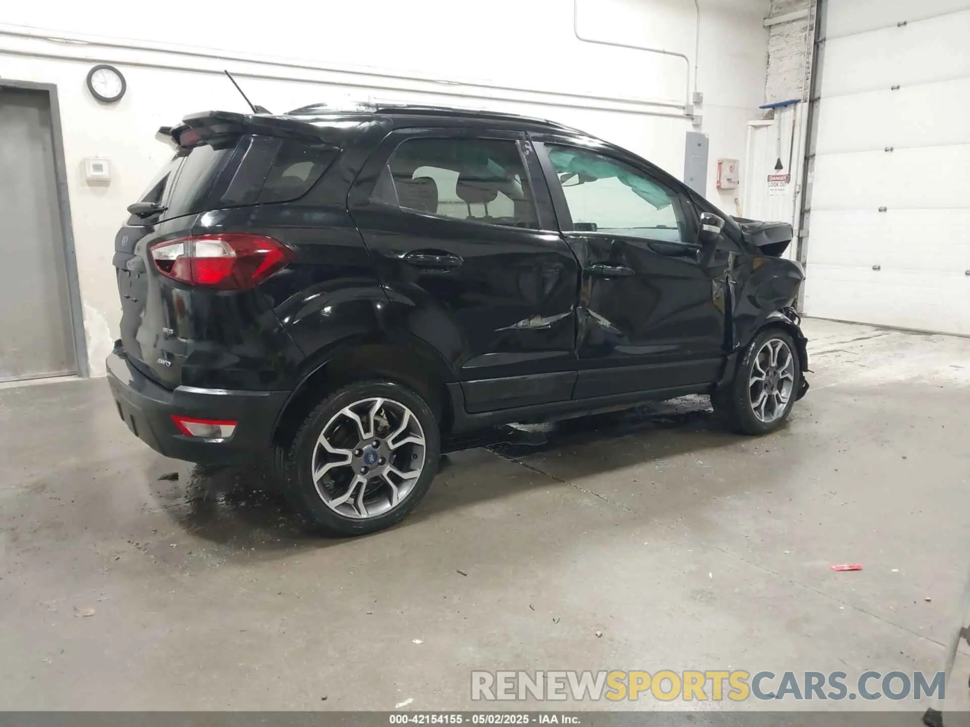 4 fotografías del automóvil dañado MAJ6S3JL5LC360565 FORD ECOSPORT 2020