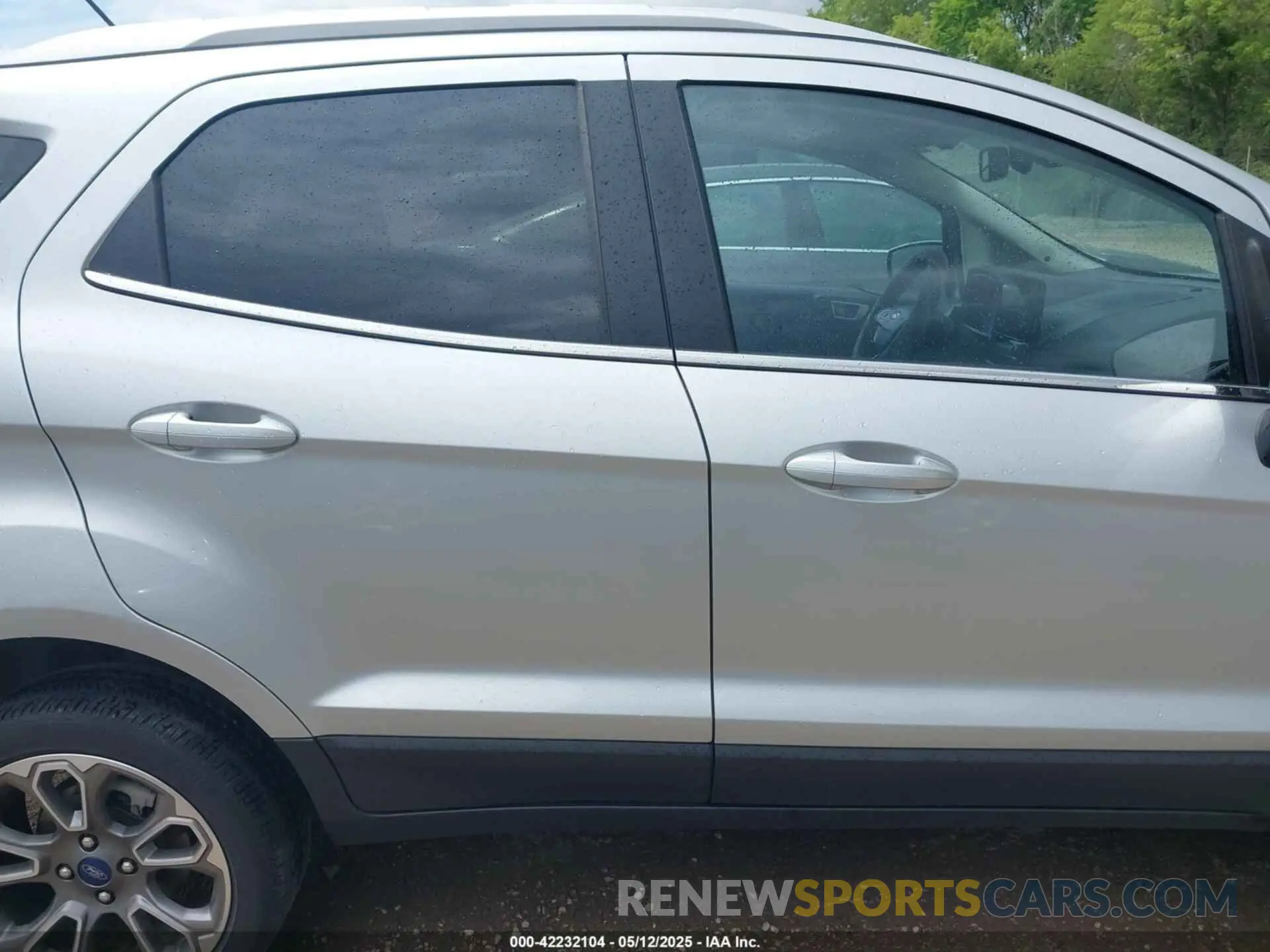 13 fotografías del automóvil dañado MAJ6S3KL0LC349049 FORD ECOSPORT 2020