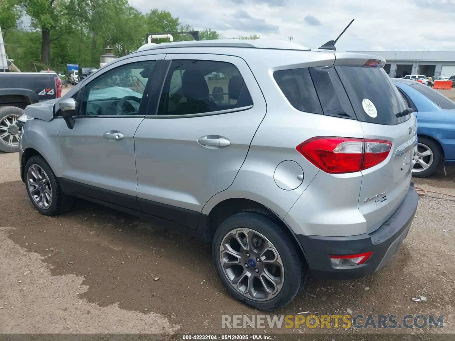 3 fotografías del automóvil dañado MAJ6S3KL0LC349049 FORD ECOSPORT 2020