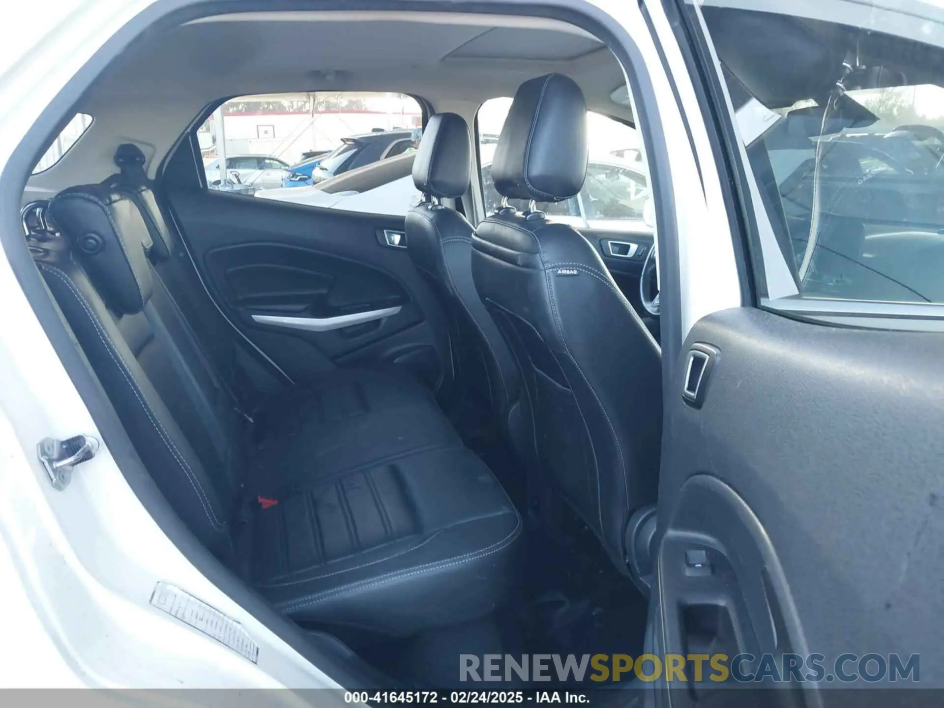 8 fotografías del automóvil dañado MAJ6S3KL4LC362340 FORD ECOSPORT 2020