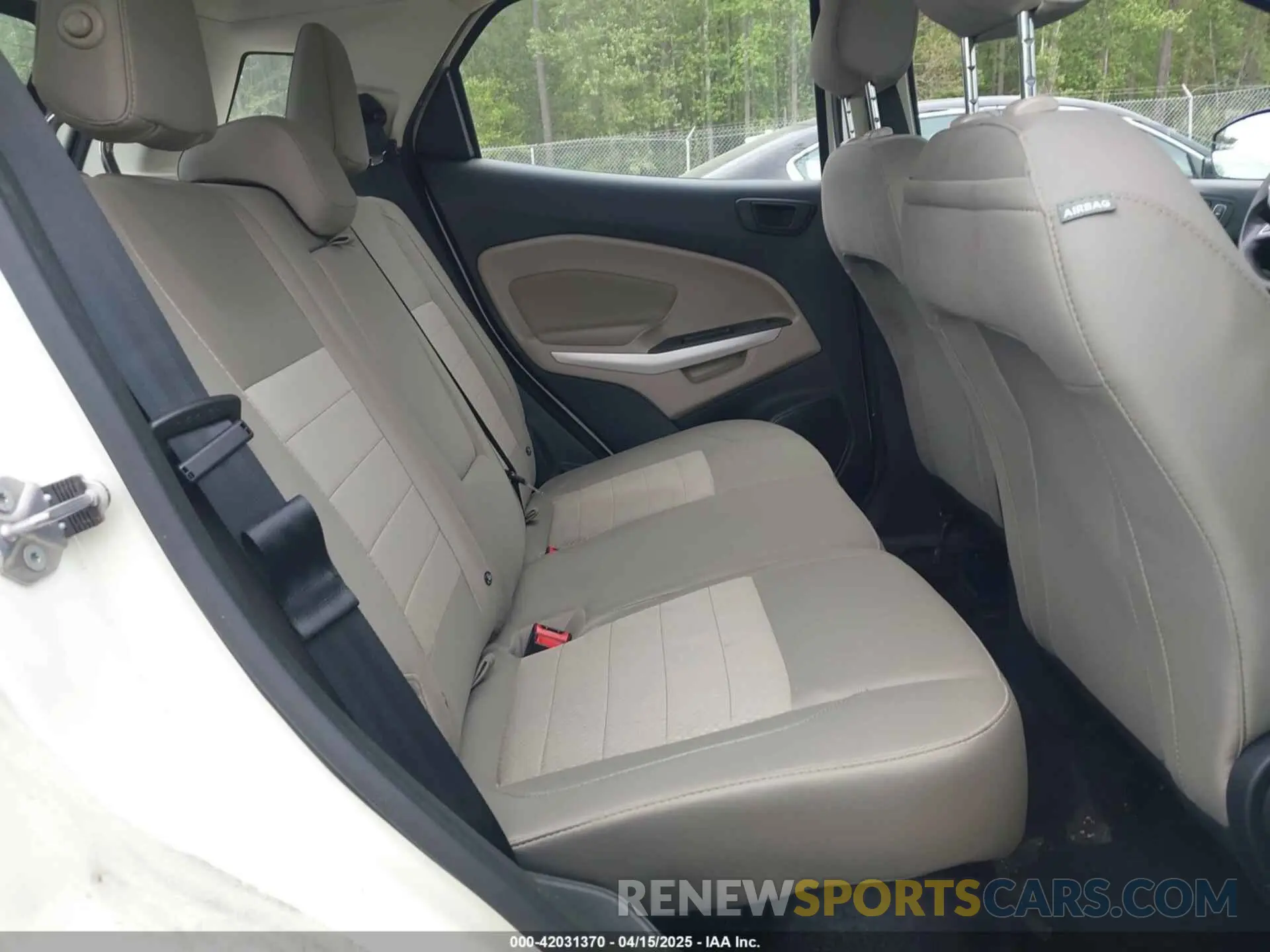 8 fotografías del automóvil dañado MAJ3S2FE1MC438364 FORD ECOSPORT 2021