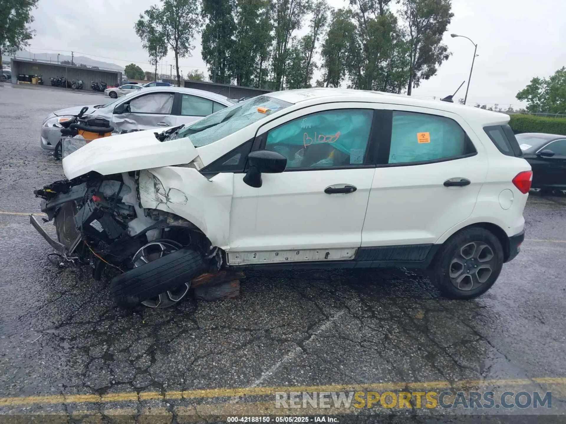14 fotografías del automóvil dañado MAJ3S2FE2MC435361 FORD ECOSPORT 2021