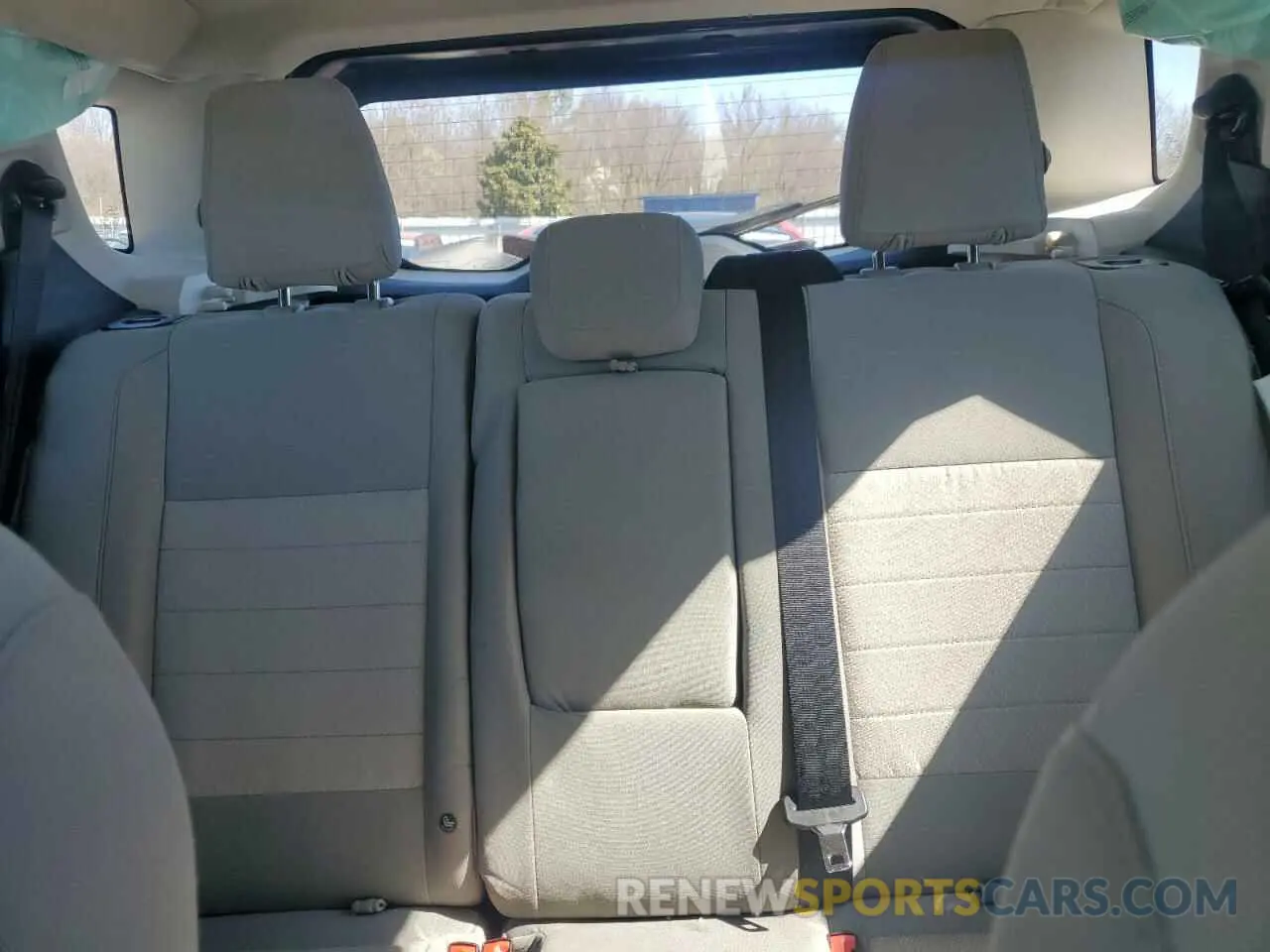 10 fotografías del automóvil dañado MAJ3S2FE5MC449321 FORD ECOSPORT 2021