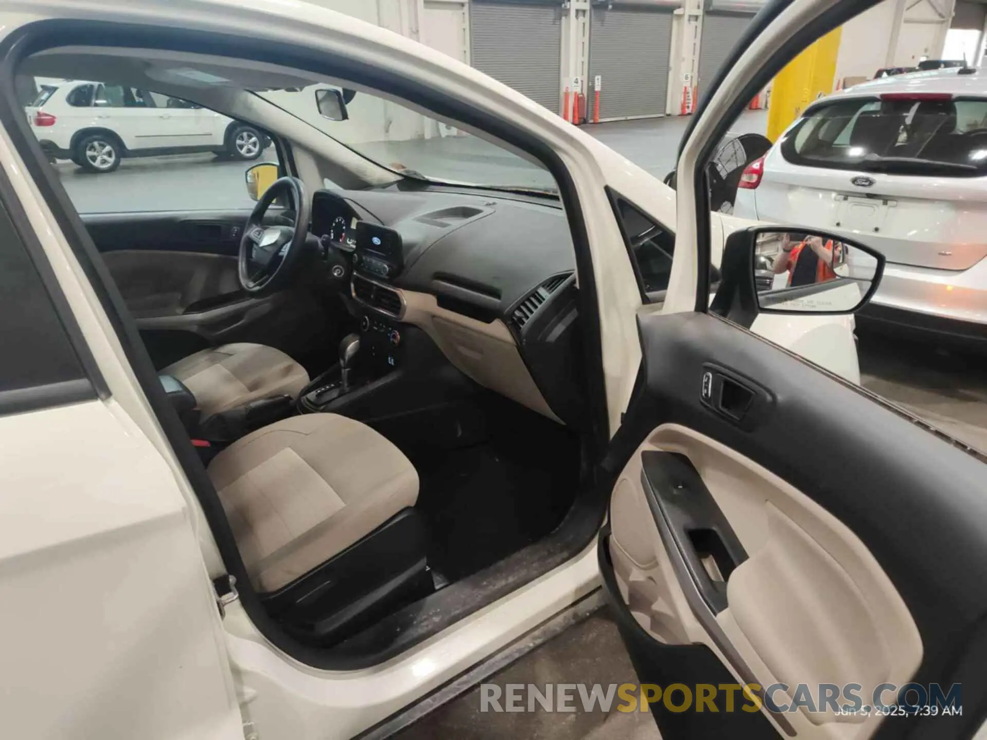 8 fotografías del automóvil dañado MAJ3S2FE6MC443592 FORD ECOSPORT 2021