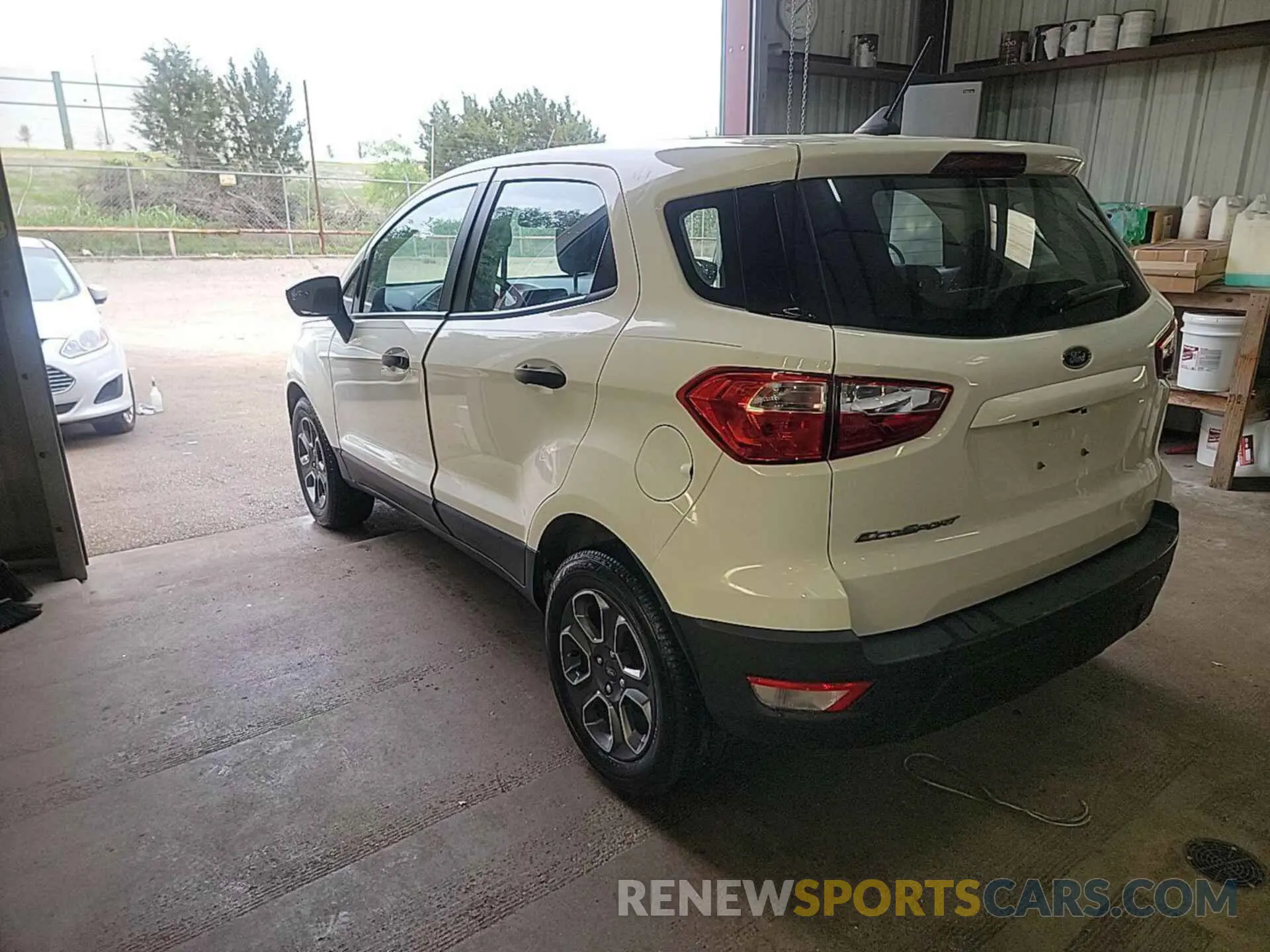 10 fotografías del automóvil dañado MAJ3S2FE7MC422864 FORD ECOSPORT 2021