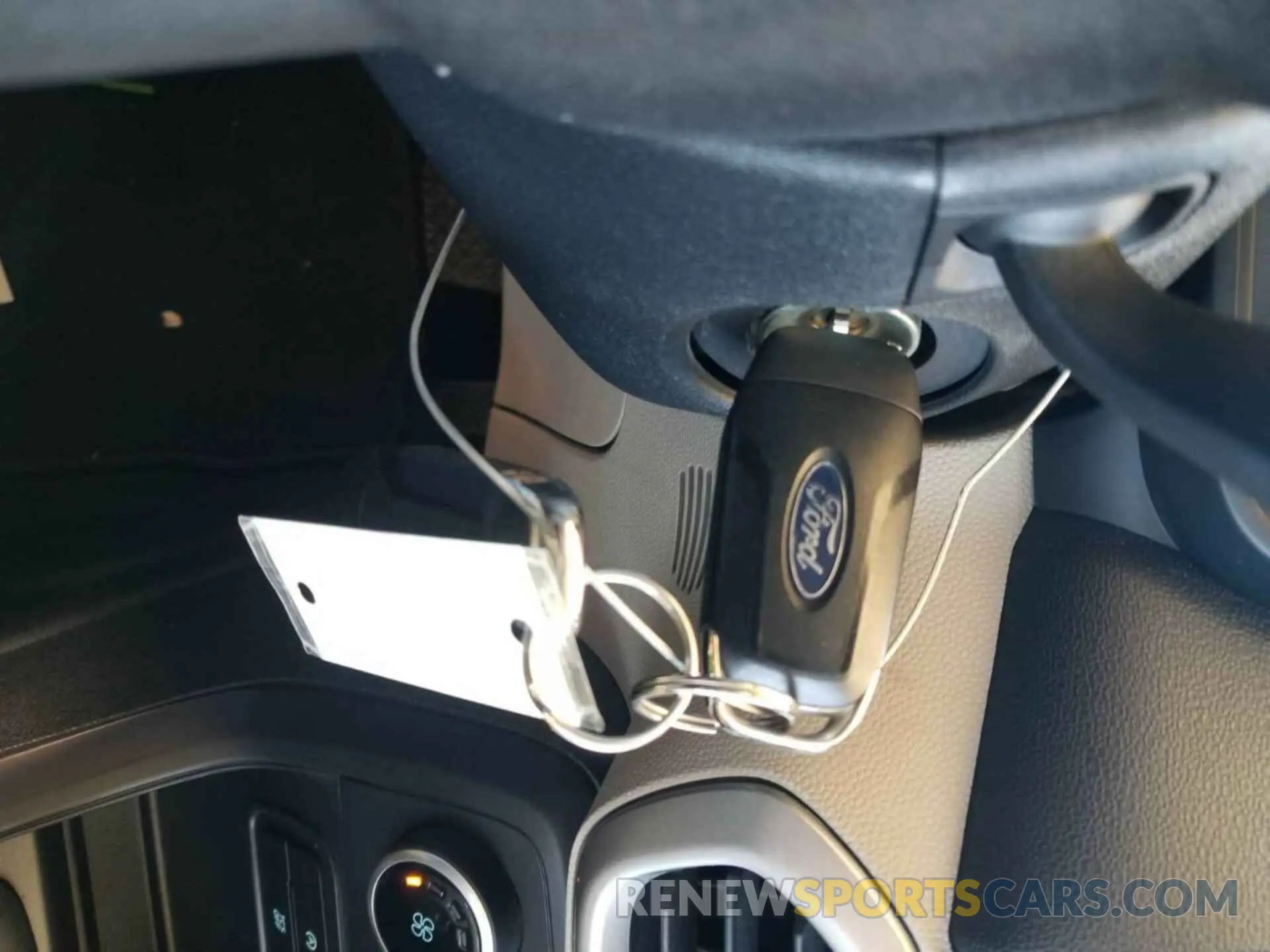 14 fotografías del automóvil dañado MAJ3S2FE7MC422864 FORD ECOSPORT 2021