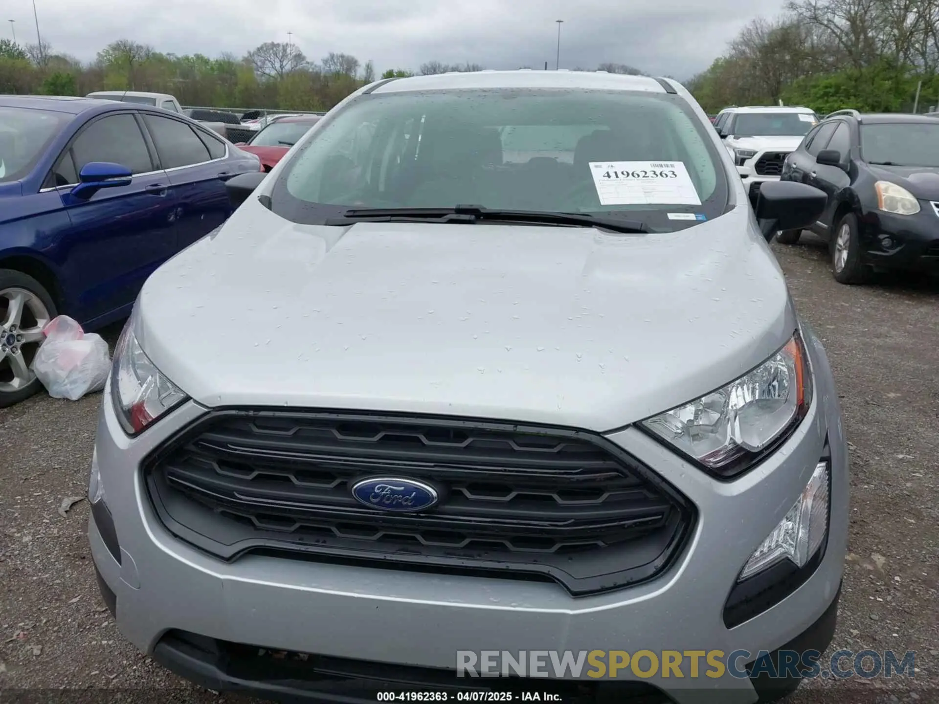12 fotografías del automóvil dañado MAJ3S2FE7MC444802 FORD ECOSPORT 2021