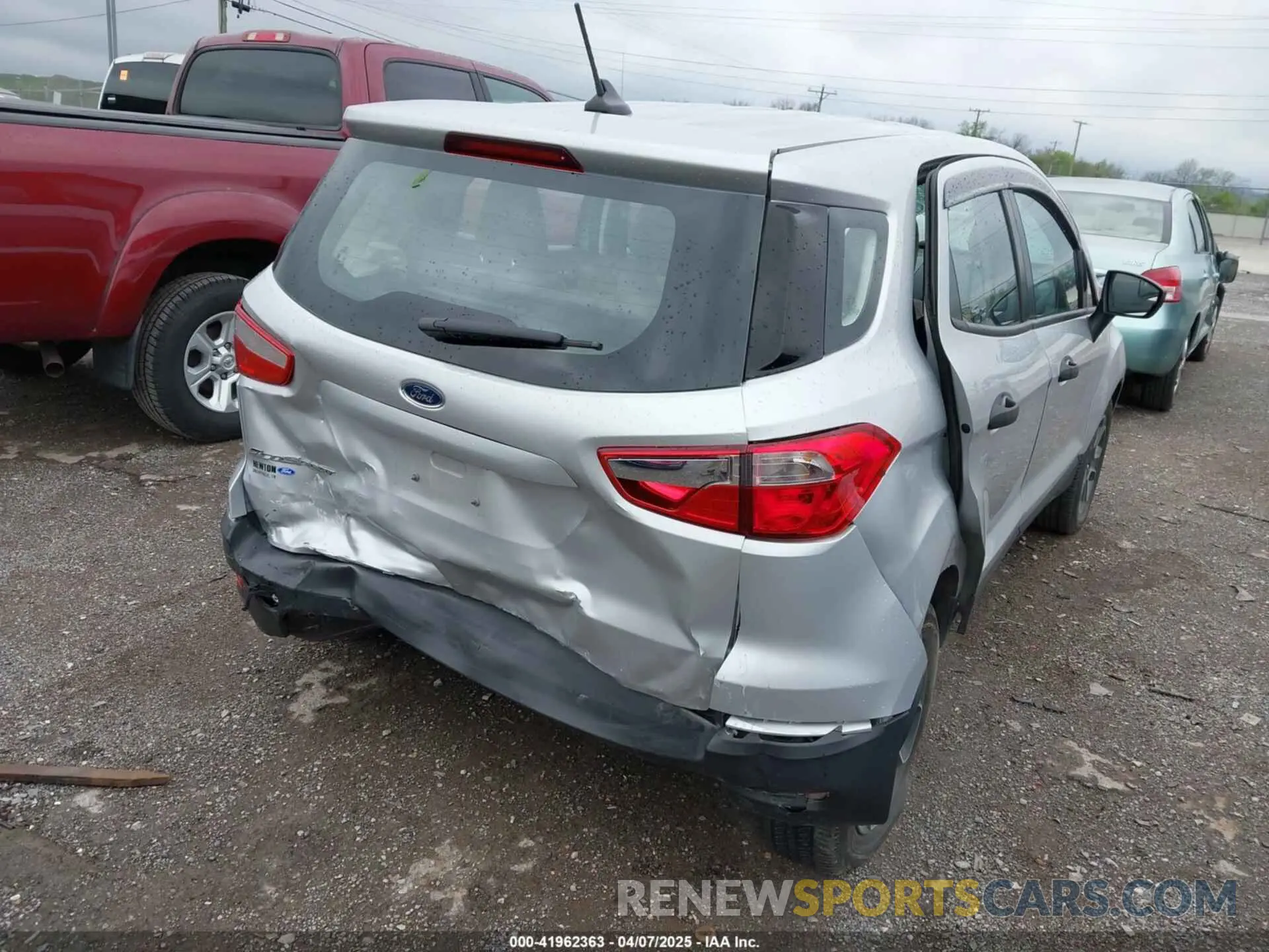 4 fotografías del automóvil dañado MAJ3S2FE7MC444802 FORD ECOSPORT 2021