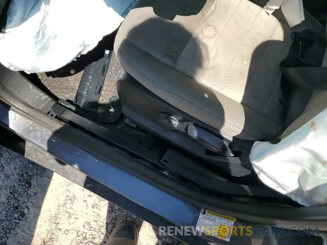 9 fotografías del automóvil dañado MAJ3S2FE9MC403295 FORD ECOSPORT 2021