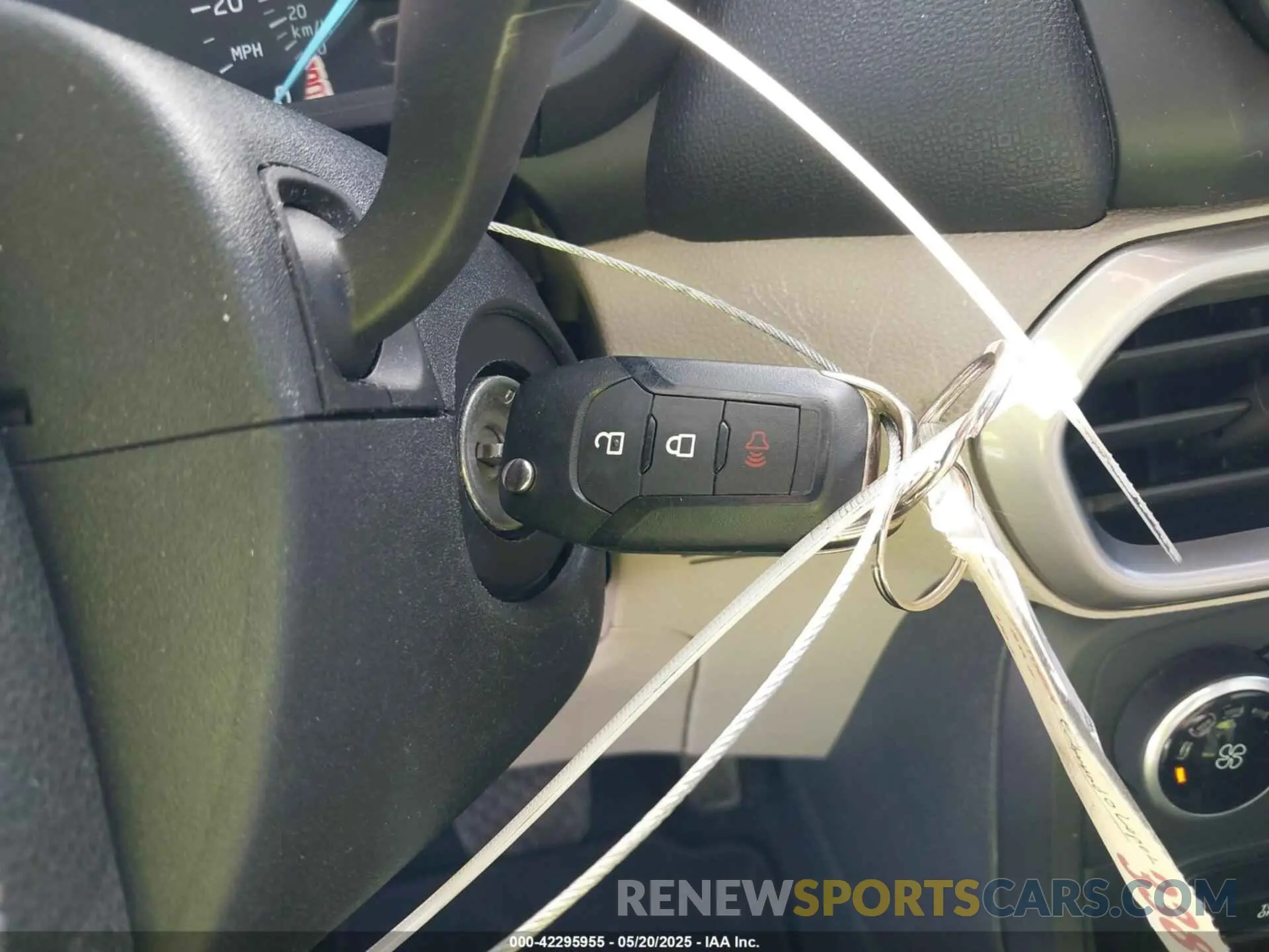 11 fotografías del automóvil dañado MAJ3S2FE9MC437818 FORD ECOSPORT 2021