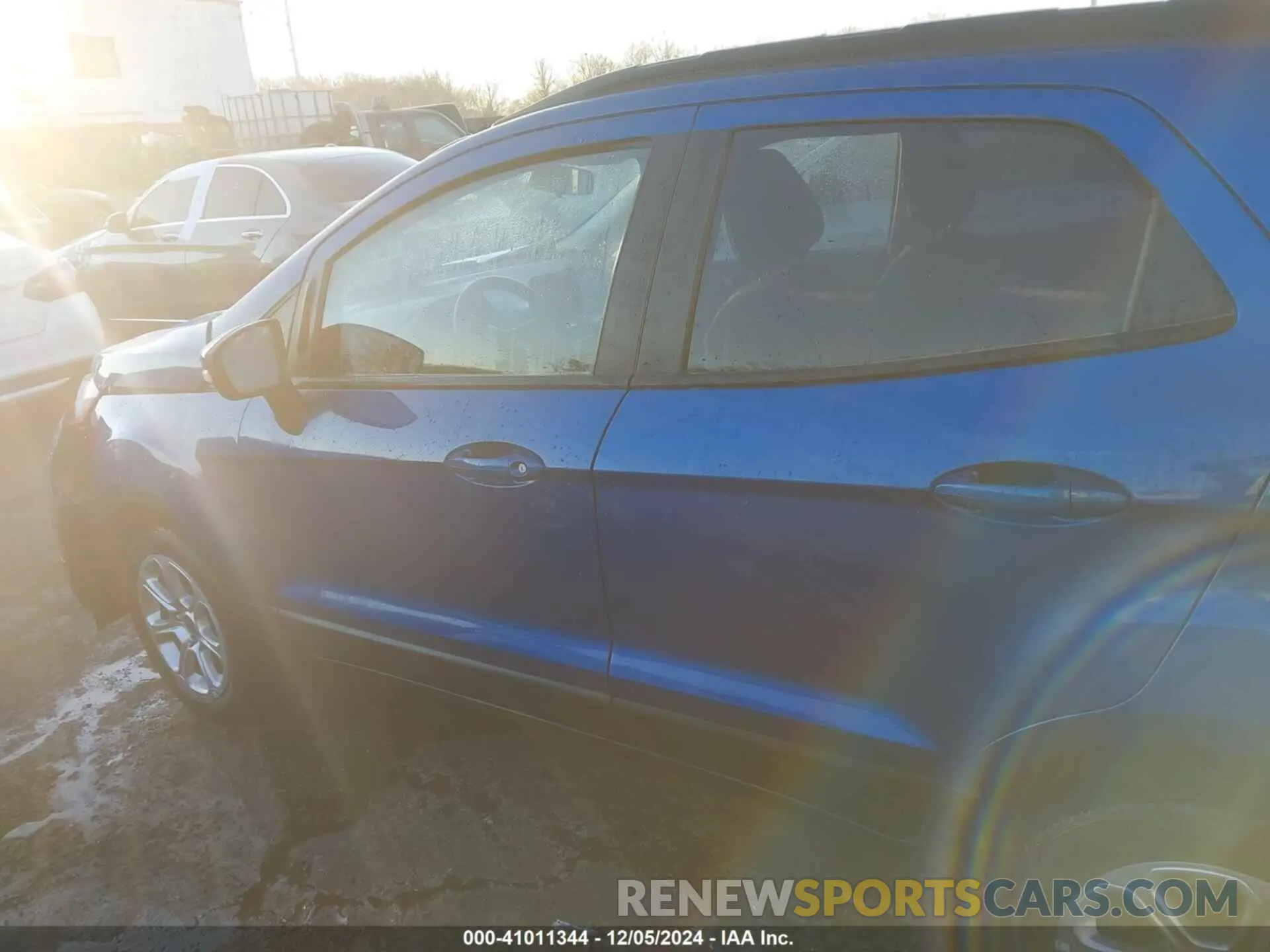 14 fotografías del automóvil dañado MAJ3S2GE1MC436841 FORD ECOSPORT 2021