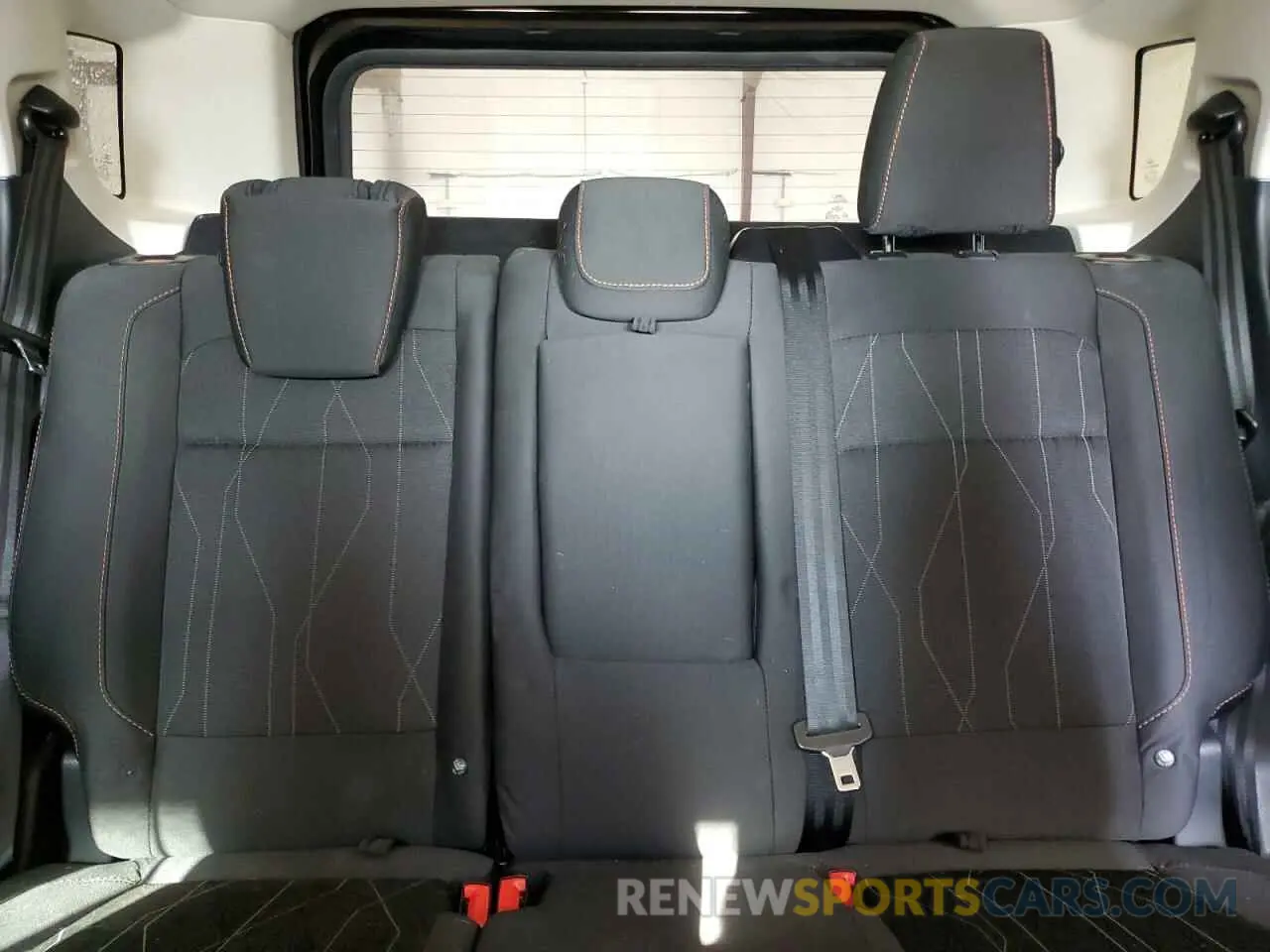 10 fotografías del automóvil dañado MAJ3S2GE1MC444468 FORD ECOSPORT 2021