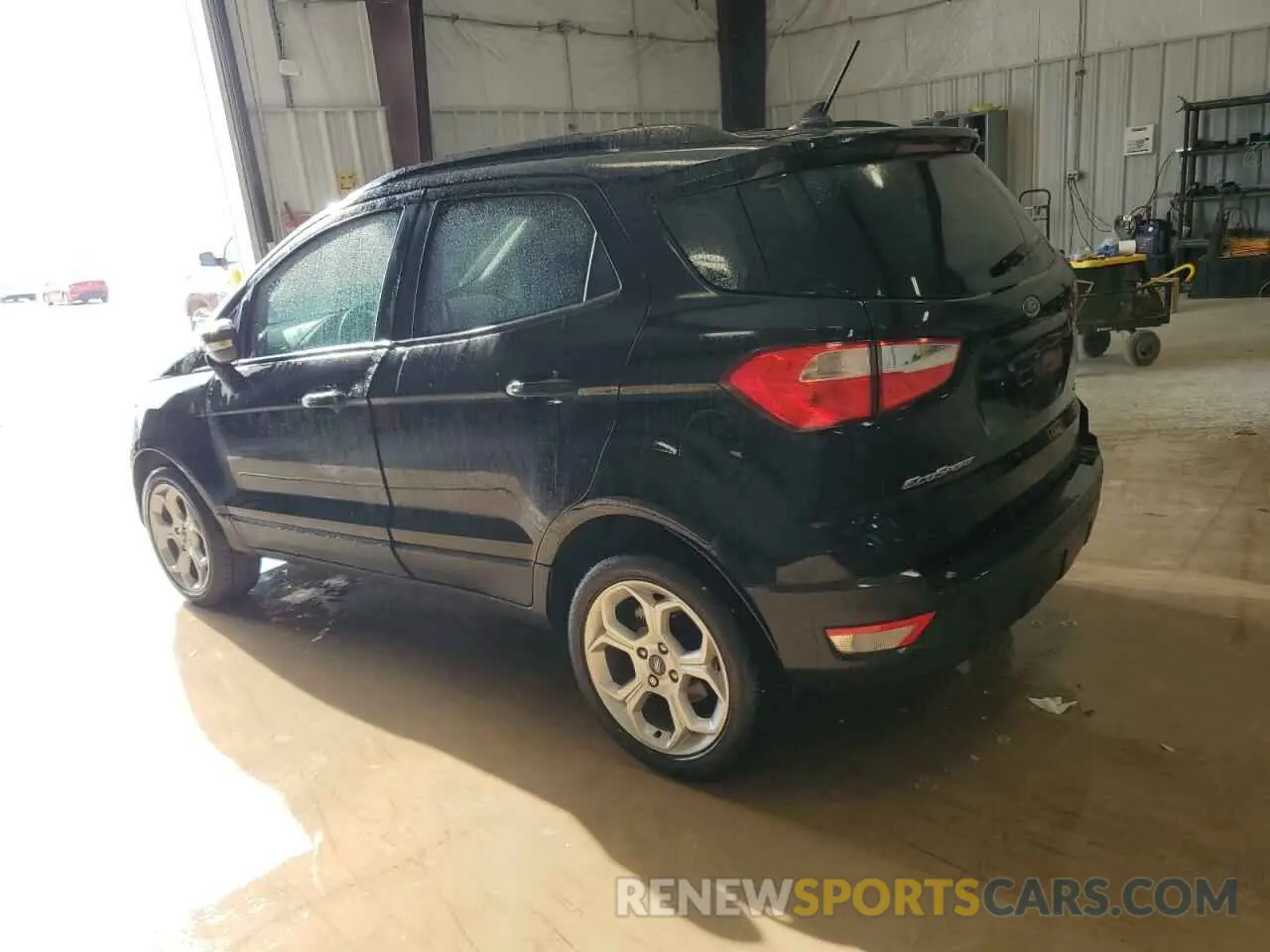 2 fotografías del automóvil dañado MAJ3S2GE1MC444468 FORD ECOSPORT 2021