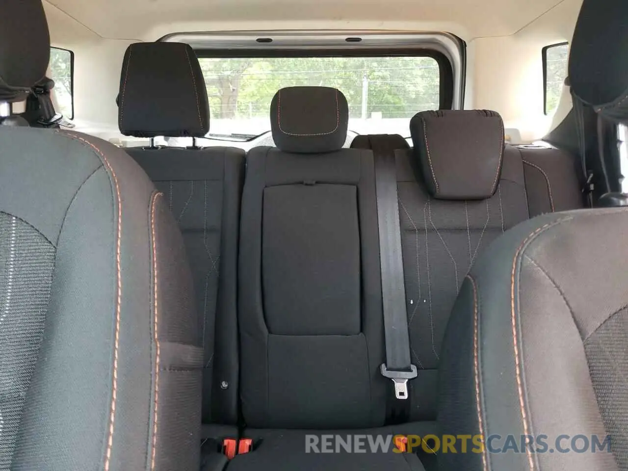 10 fotografías del automóvil dañado MAJ3S2GE1MC450075 FORD ECOSPORT 2021