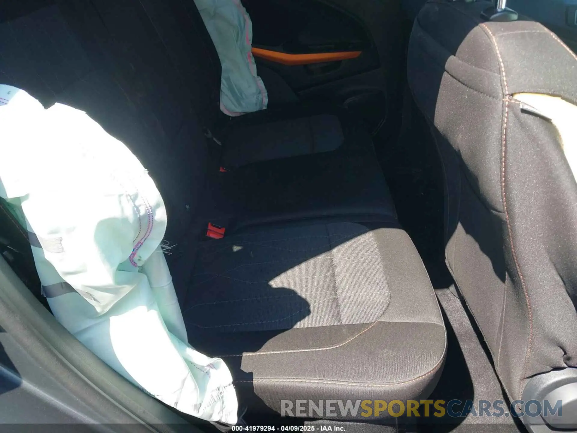 8 fotografías del automóvil dañado MAJ3S2GE2MC399458 FORD ECOSPORT 2021