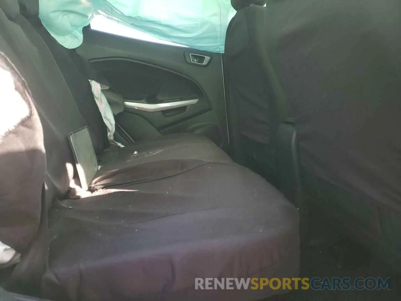 10 fotografías del automóvil dañado MAJ3S2GE2MC400091 FORD ECOSPORT 2021