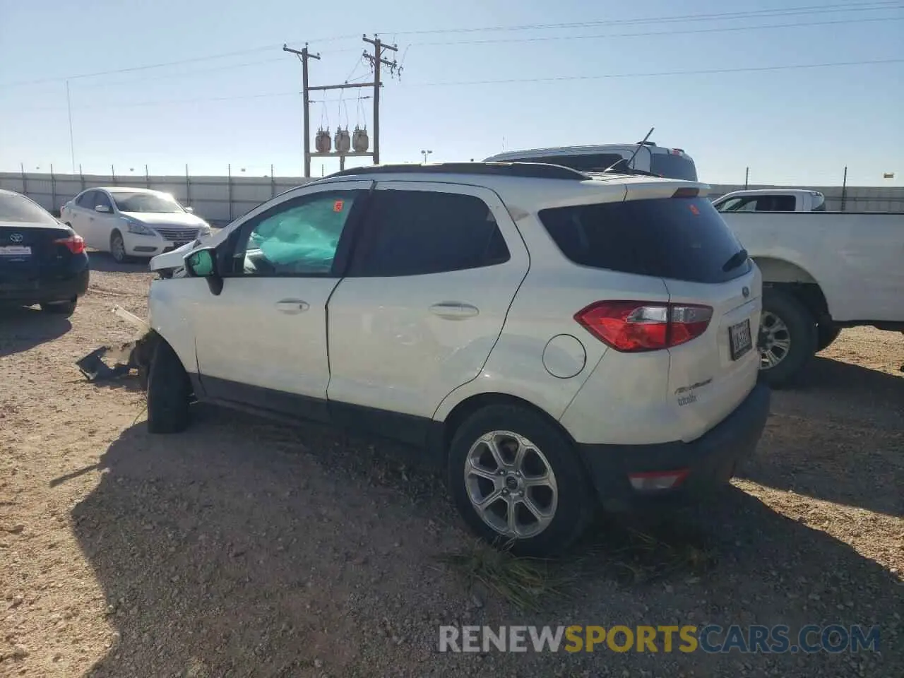 2 fotografías del automóvil dañado MAJ3S2GE2MC400091 FORD ECOSPORT 2021