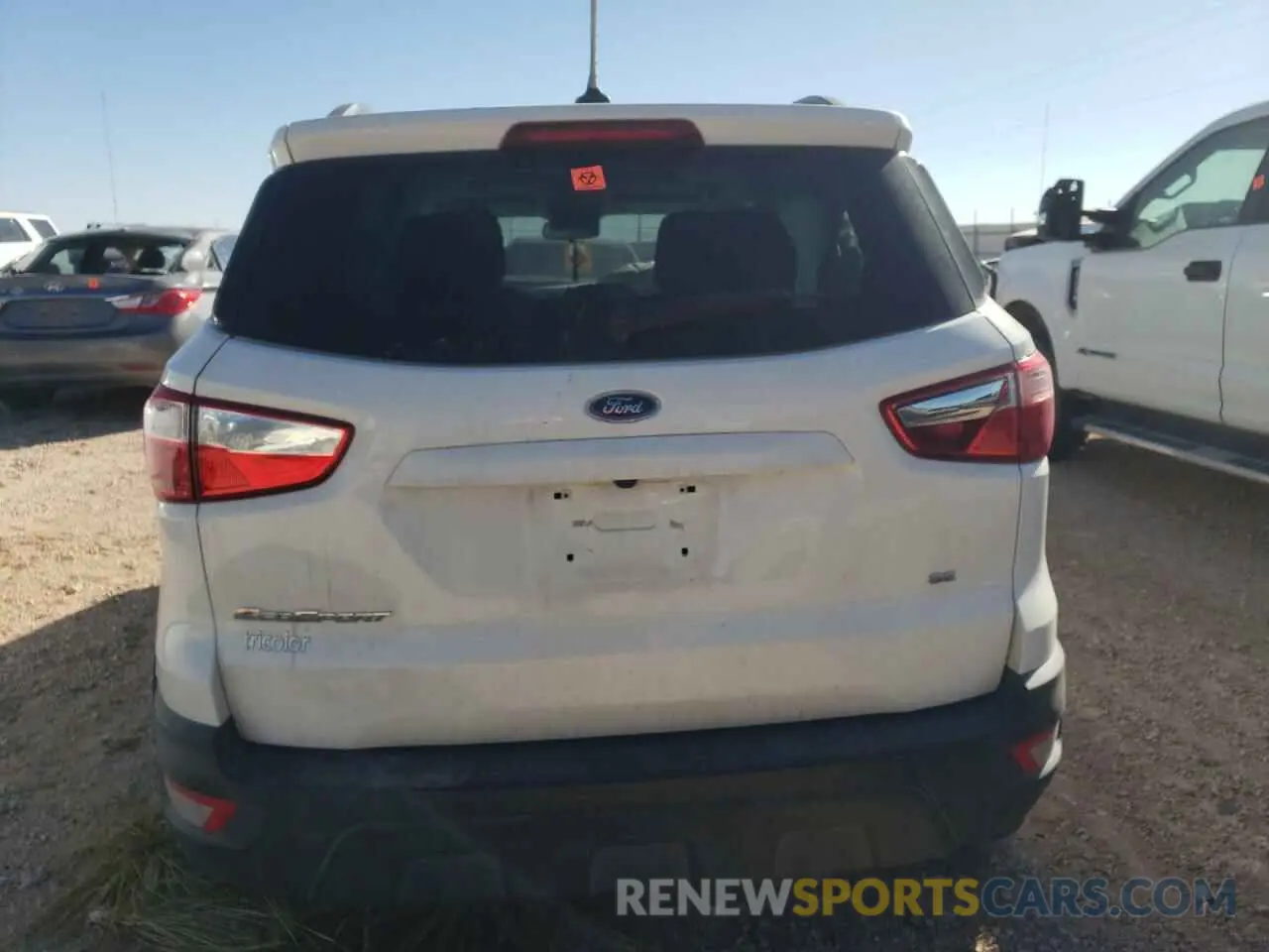 6 fotografías del automóvil dañado MAJ3S2GE2MC400091 FORD ECOSPORT 2021