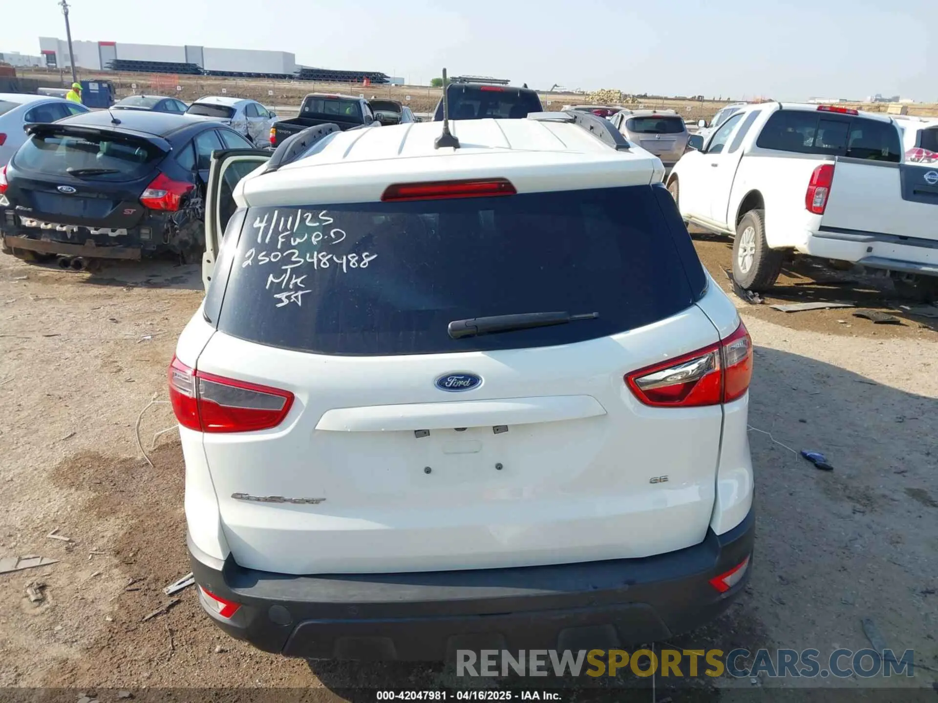16 fotografías del automóvil dañado MAJ3S2GE2MC439943 FORD ECOSPORT 2021