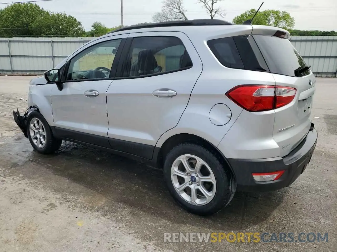 2 fotografías del automóvil dañado MAJ3S2GE2MC449422 FORD ECOSPORT 2021