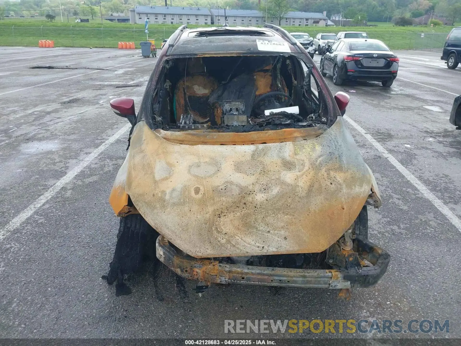 12 fotografías del automóvil dañado MAJ3S2GE4MC400903 FORD ECOSPORT 2021