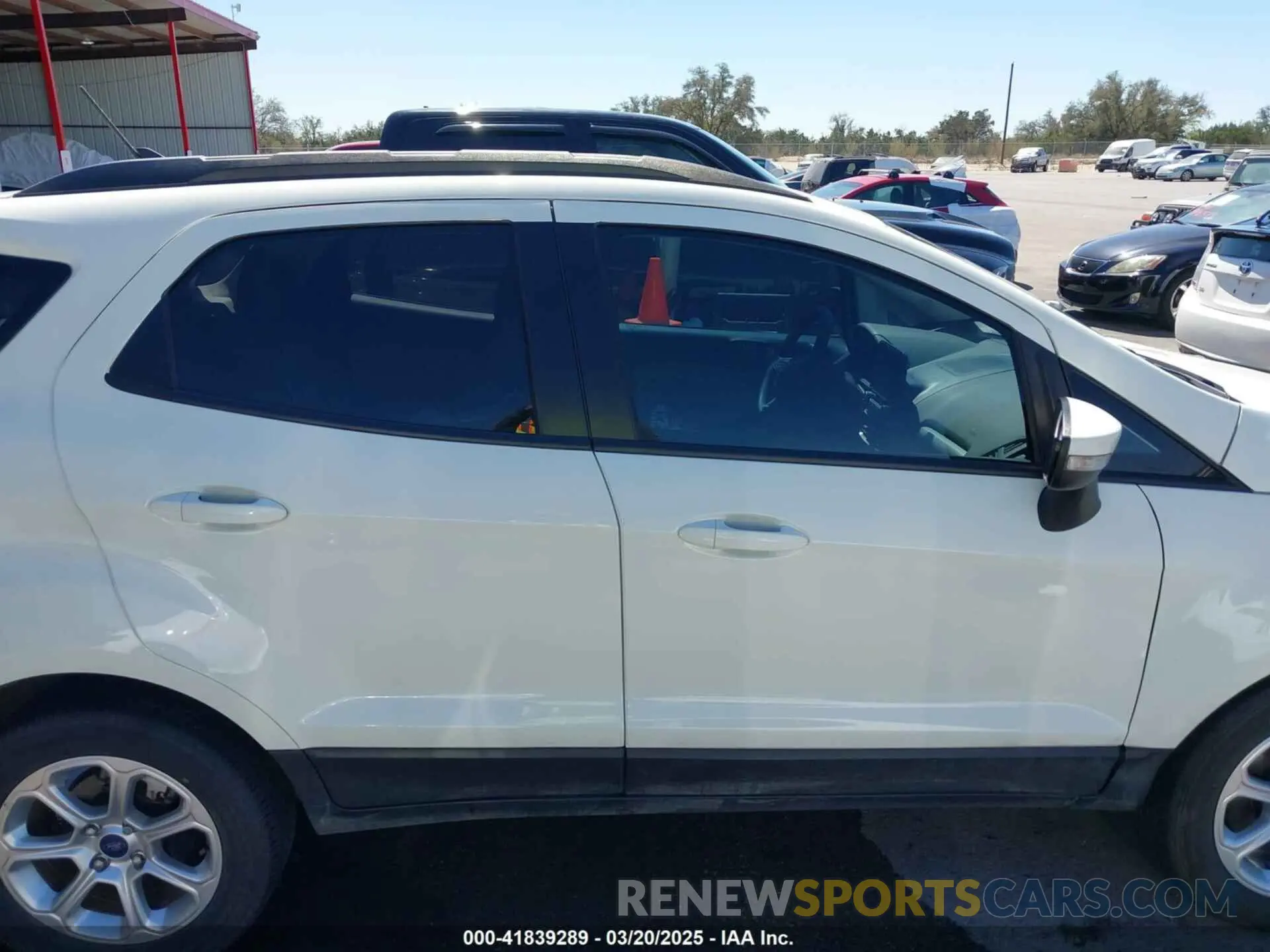 14 fotografías del automóvil dañado MAJ3S2GE4MC439992 FORD ECOSPORT 2021