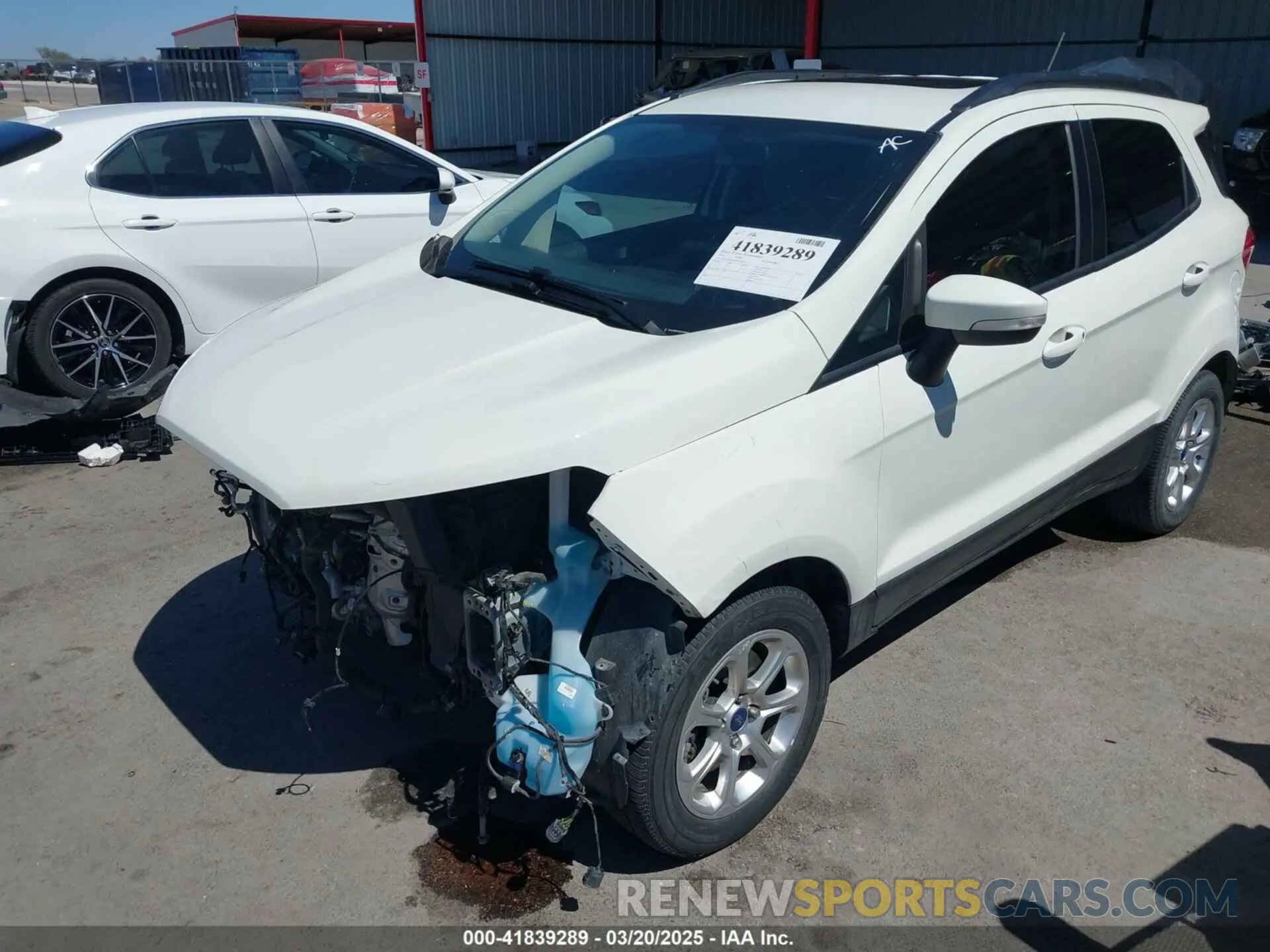2 fotografías del automóvil dañado MAJ3S2GE4MC439992 FORD ECOSPORT 2021