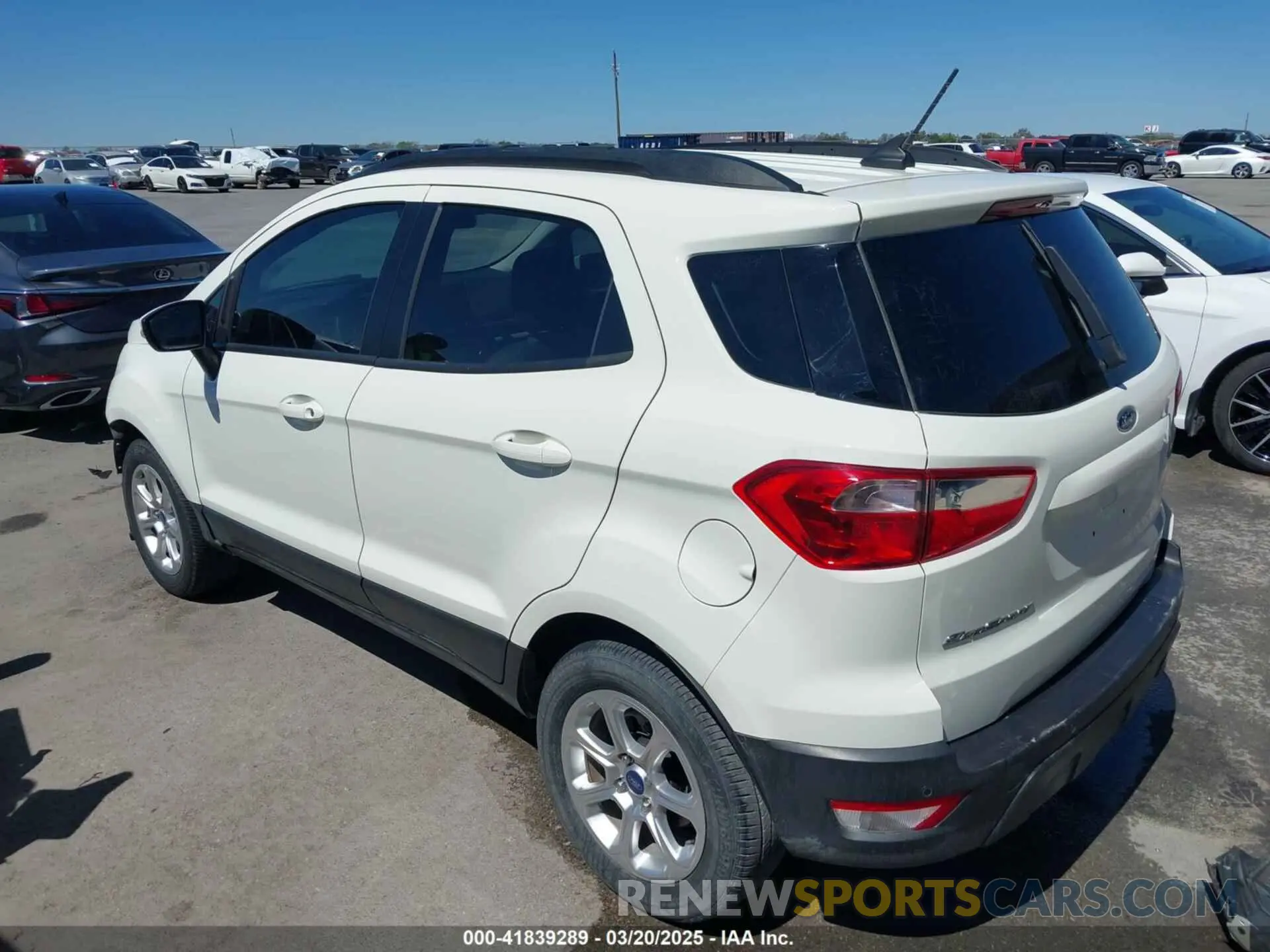 3 fotografías del automóvil dañado MAJ3S2GE4MC439992 FORD ECOSPORT 2021