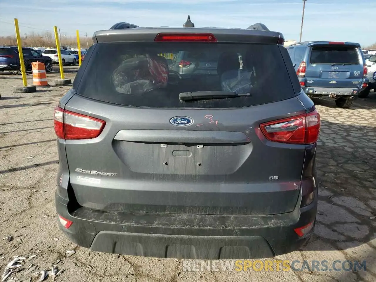 6 fotografías del automóvil dañado MAJ3S2GE4MC440737 FORD ECOSPORT 2021