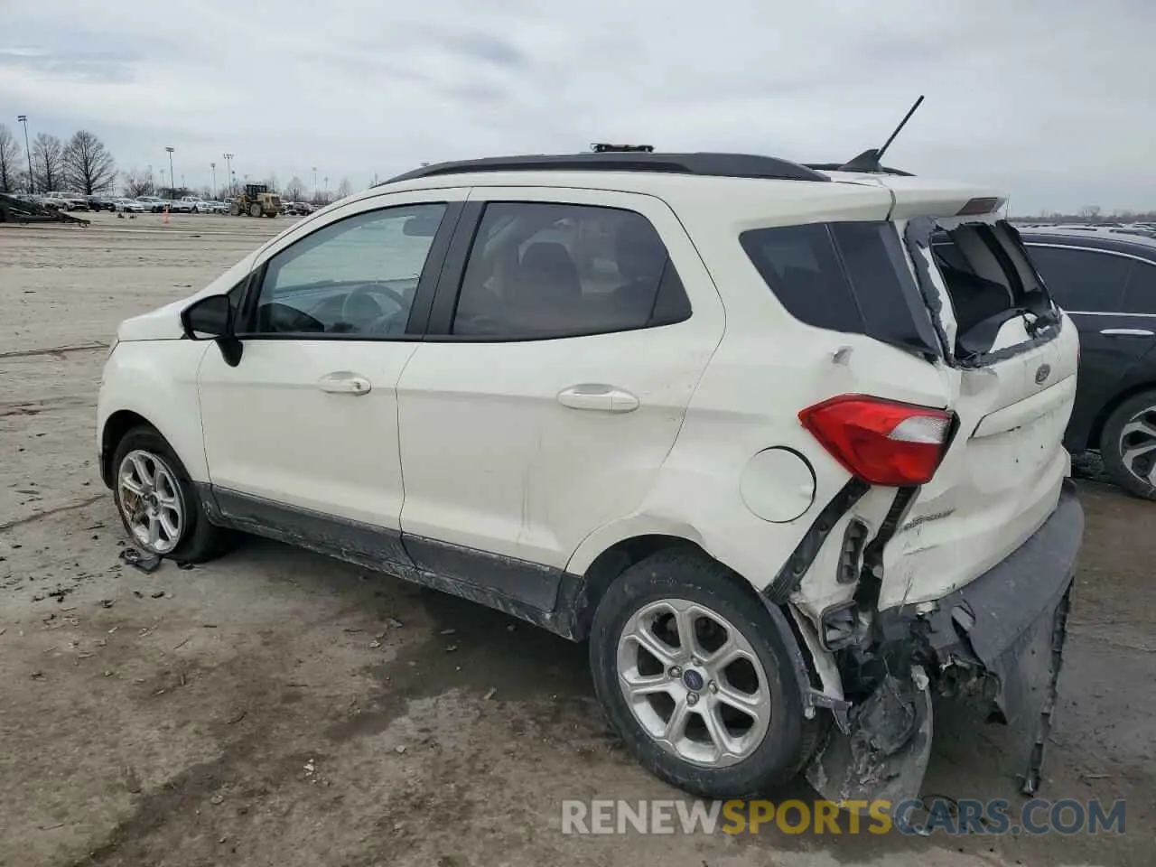 2 fotografías del automóvil dañado MAJ3S2GE6MC404113 FORD ECOSPORT 2021