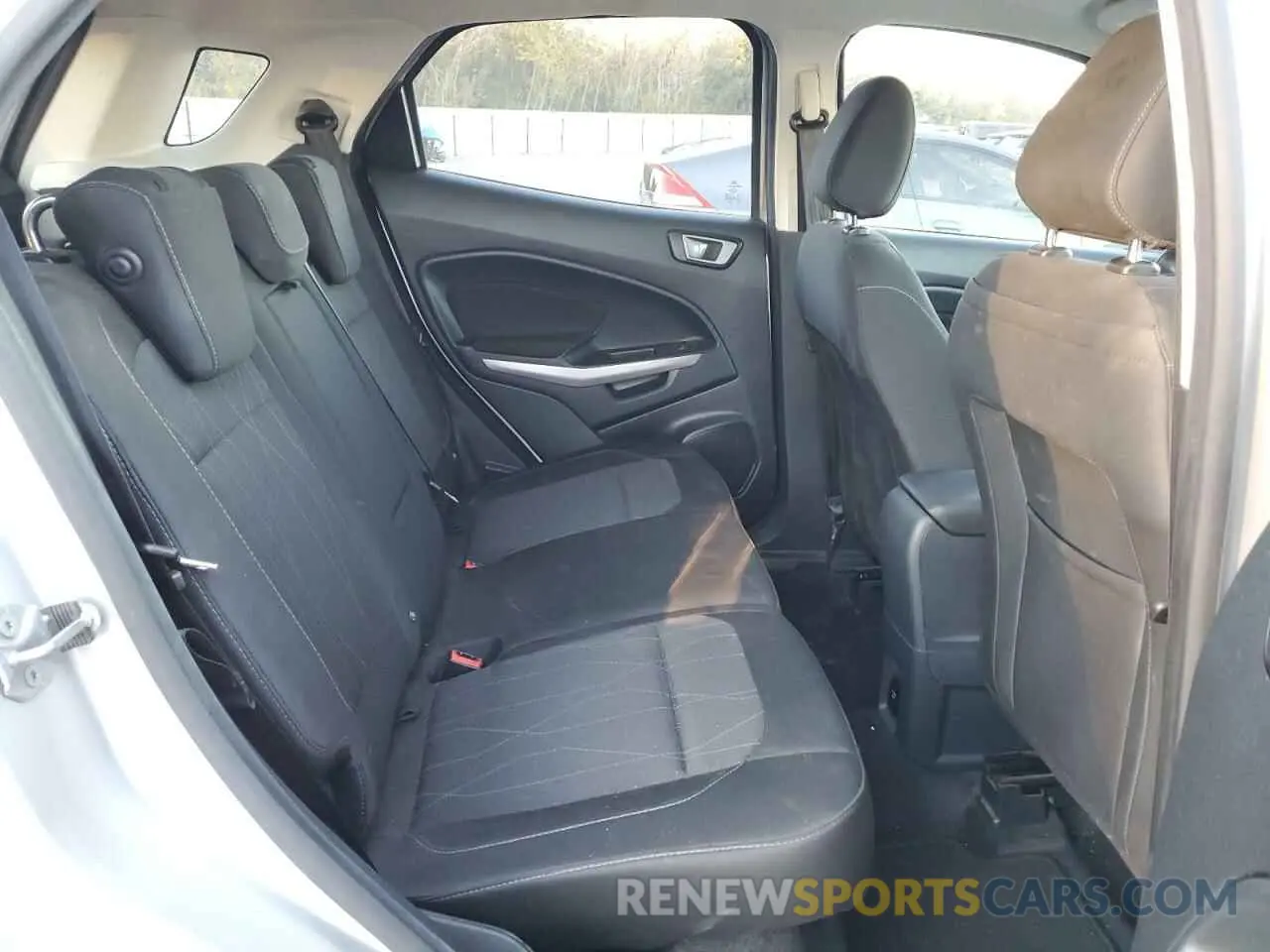 10 fotografías del automóvil dañado MAJ3S2GE6MC438682 FORD ECOSPORT 2021