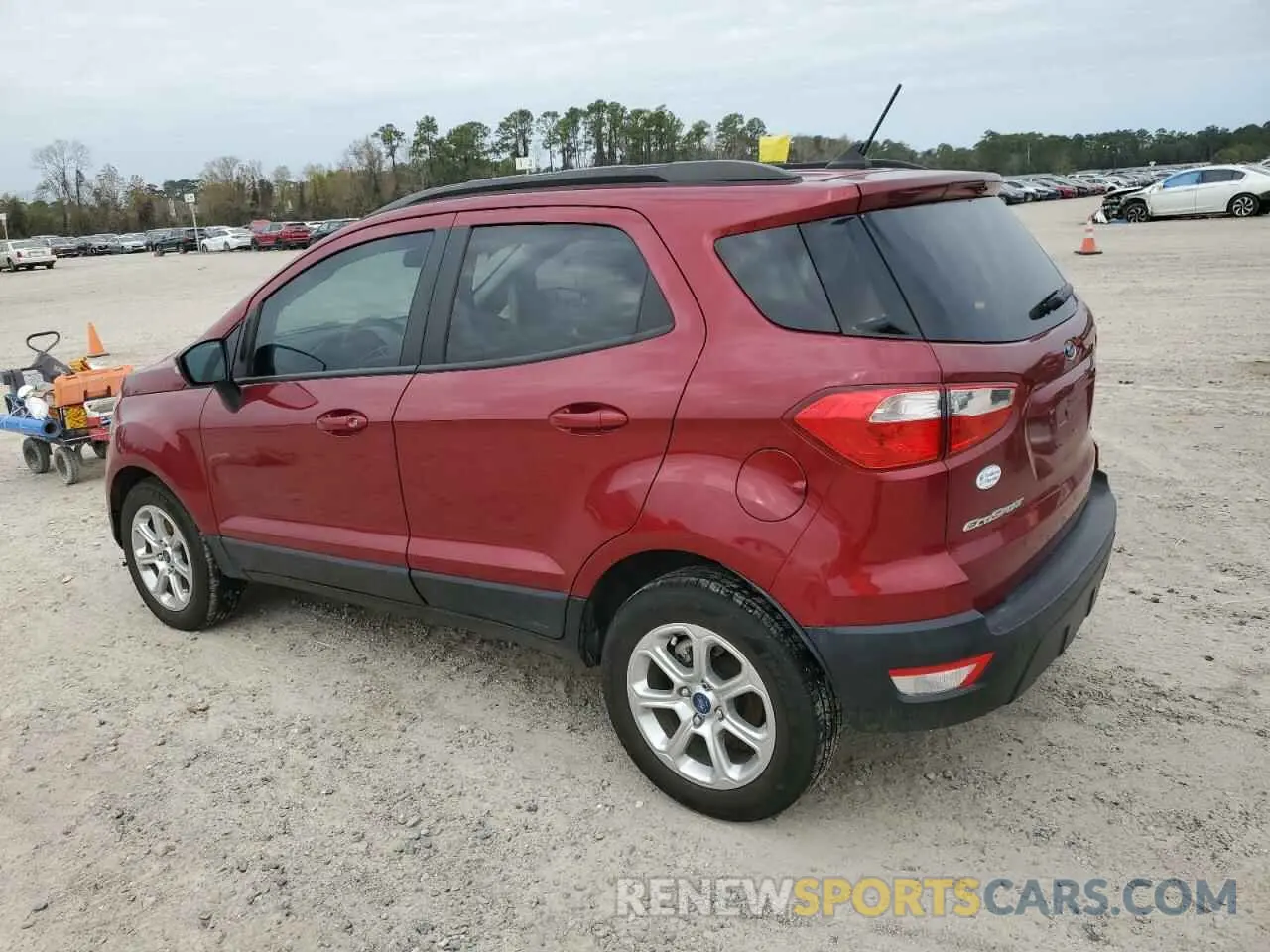 2 fotografías del automóvil dañado MAJ3S2GE6MC442456 FORD ECOSPORT 2021