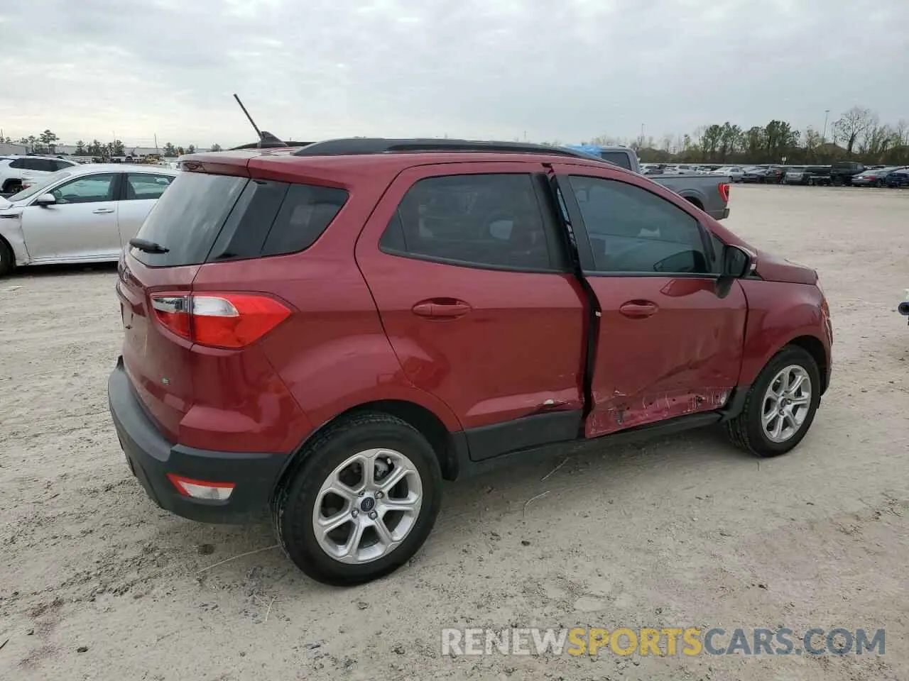 3 fotografías del automóvil dañado MAJ3S2GE6MC442456 FORD ECOSPORT 2021