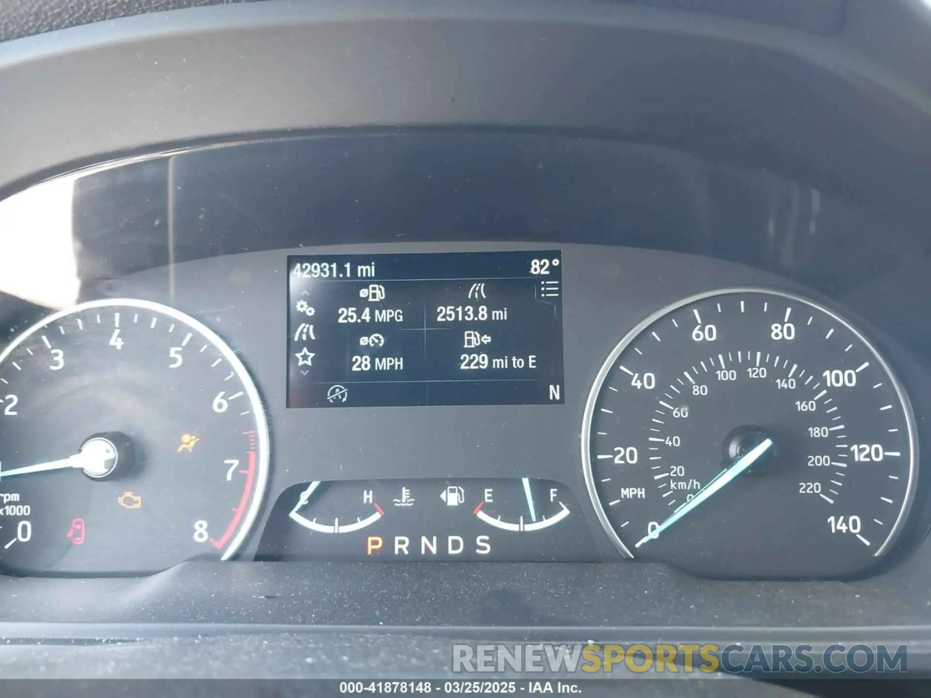 15 fotografías del automóvil dañado MAJ3S2GE6MC447043 FORD ECOSPORT 2021