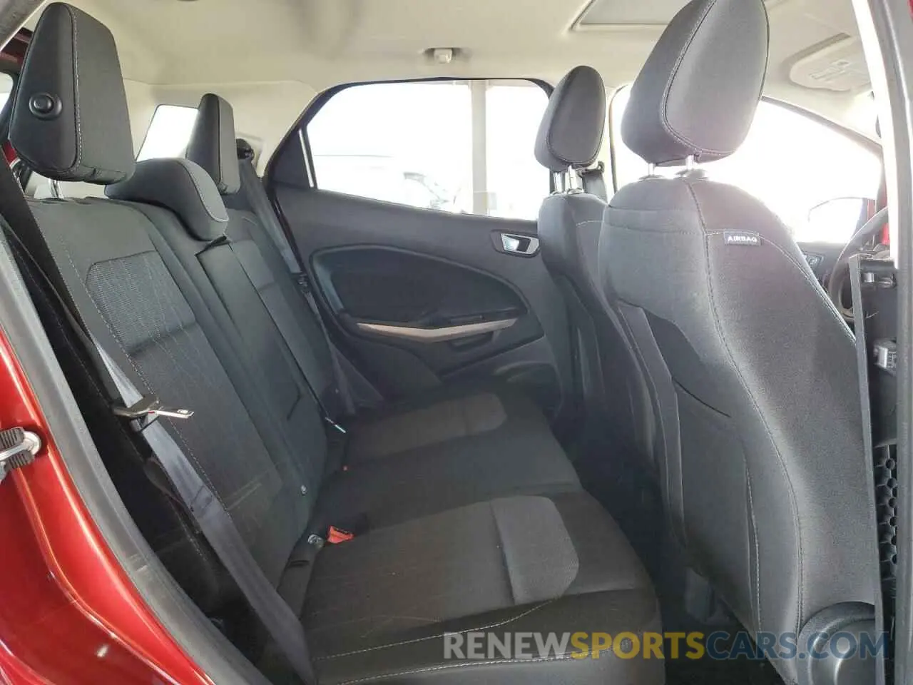 10 fotografías del automóvil dañado MAJ3S2GE9MC446498 FORD ECOSPORT 2021