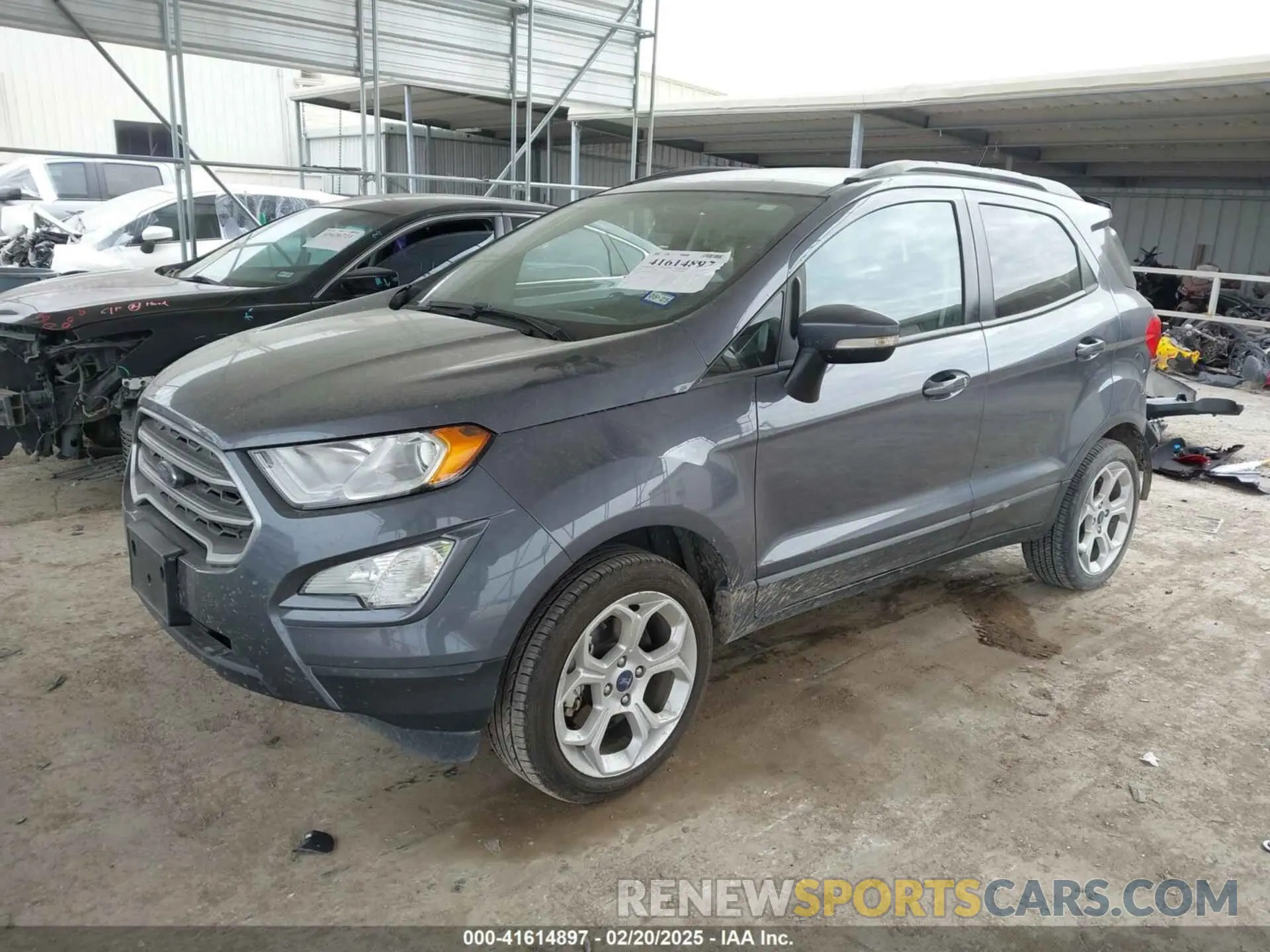2 fotografías del automóvil dañado MAJ3S2GE9MC451944 FORD ECOSPORT 2021
