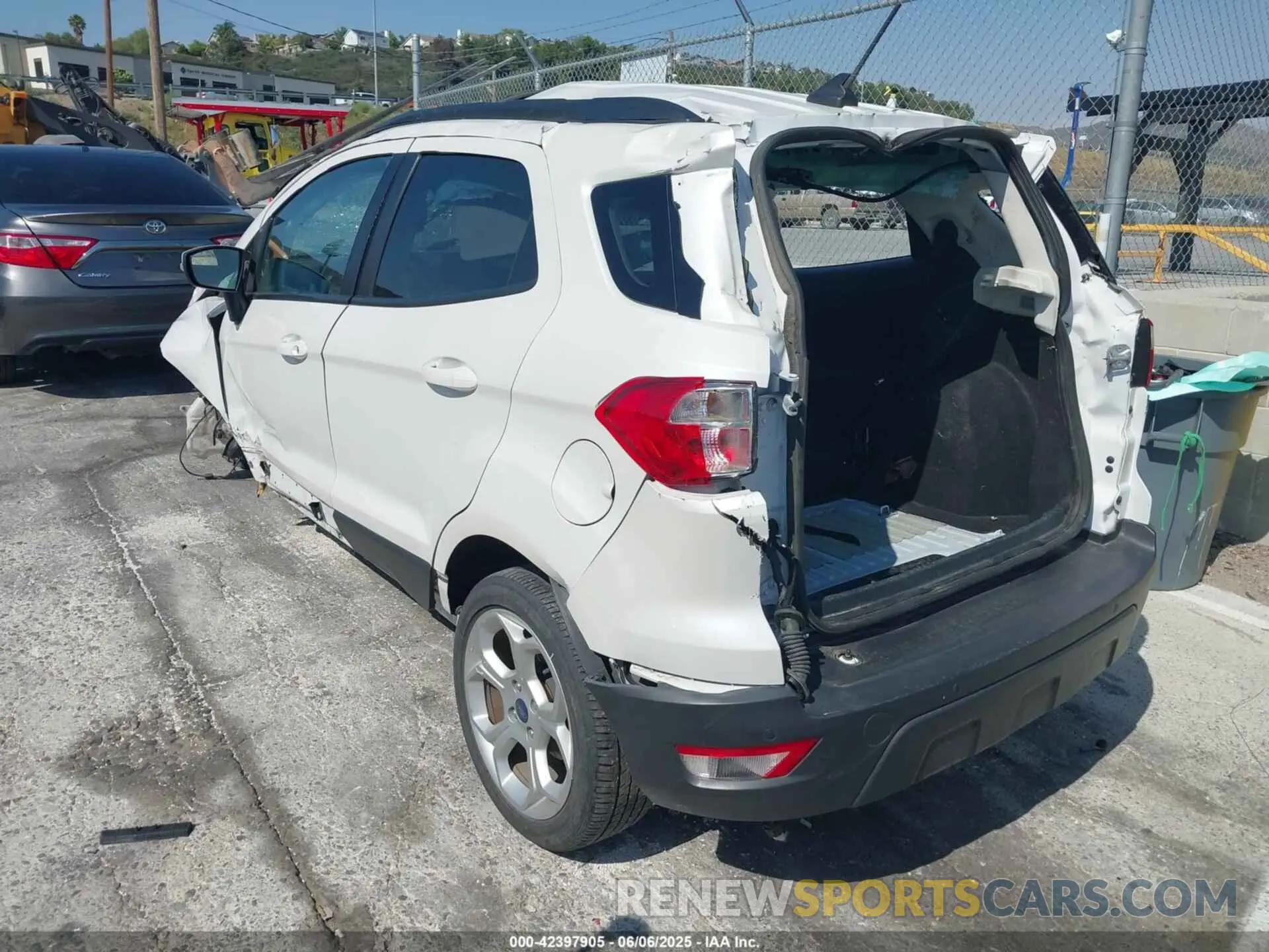 3 fotografías del automóvil dañado MAJ3S2GEXMC408021 FORD ECOSPORT 2021