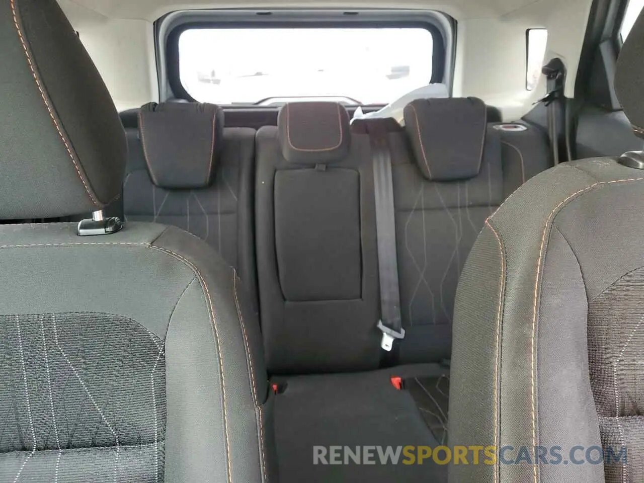 10 fotografías del automóvil dañado MAJ3S2GEXMC437938 FORD ECOSPORT 2021