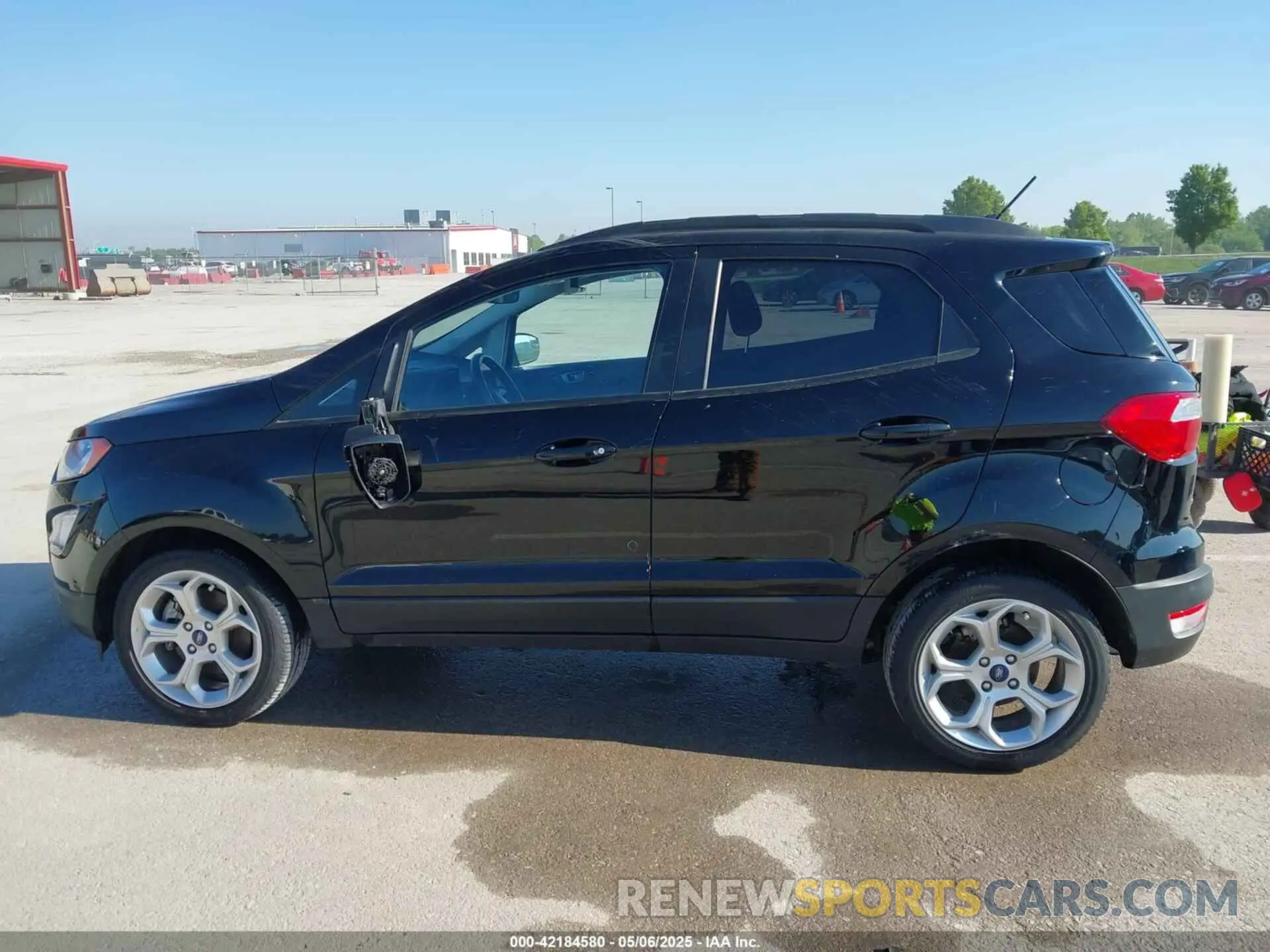 14 fotografías del automóvil dañado MAJ3S2GEXMC442332 FORD ECOSPORT 2021