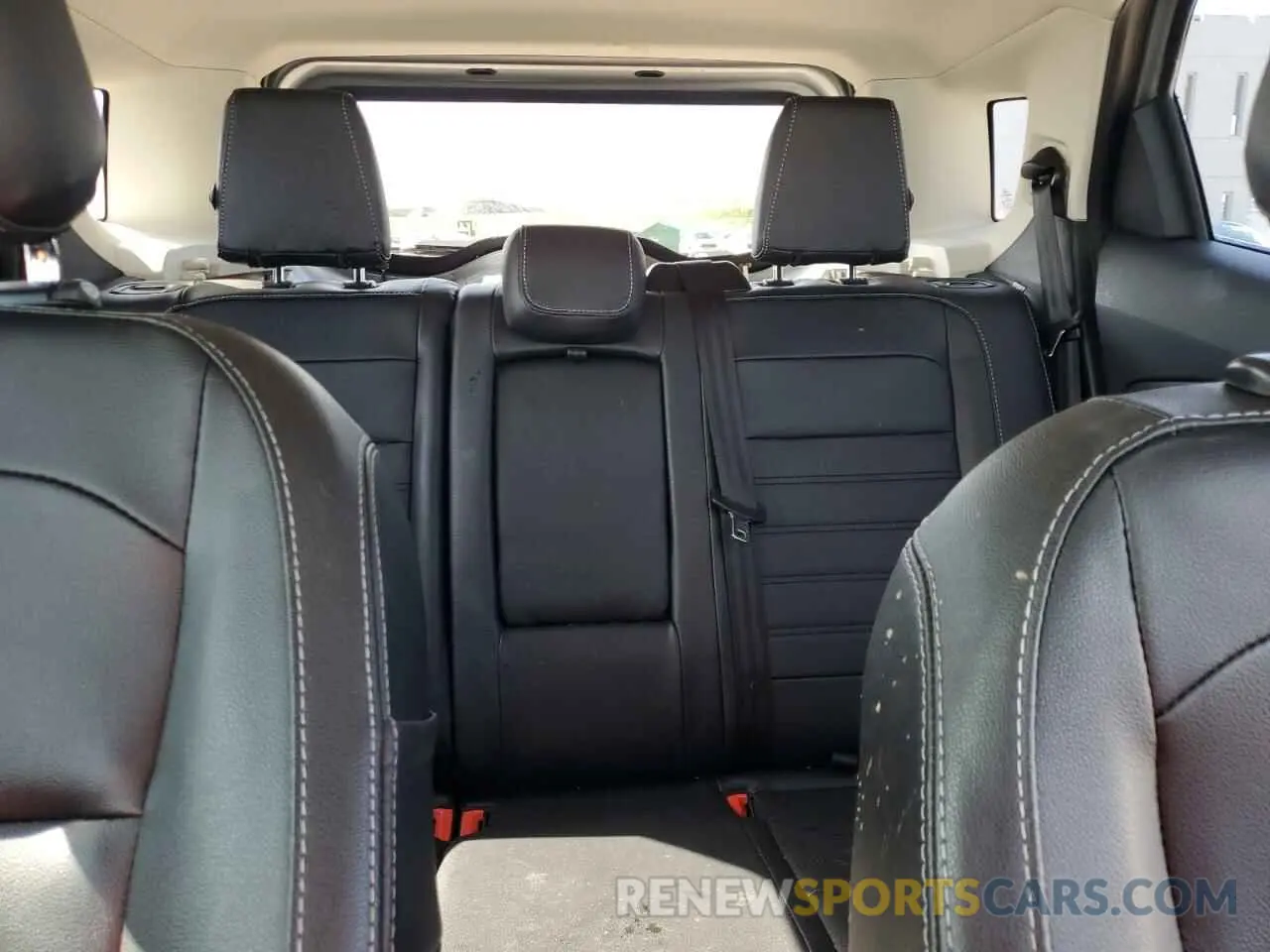 10 fotografías del automóvil dañado MAJ3S2KE8MC408610 FORD ECOSPORT 2021