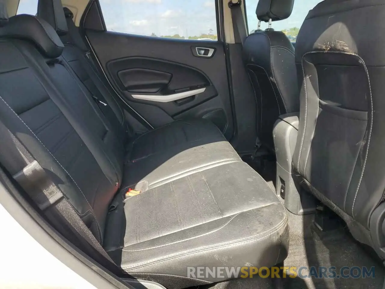11 fotografías del automóvil dañado MAJ3S2KE8MC408610 FORD ECOSPORT 2021