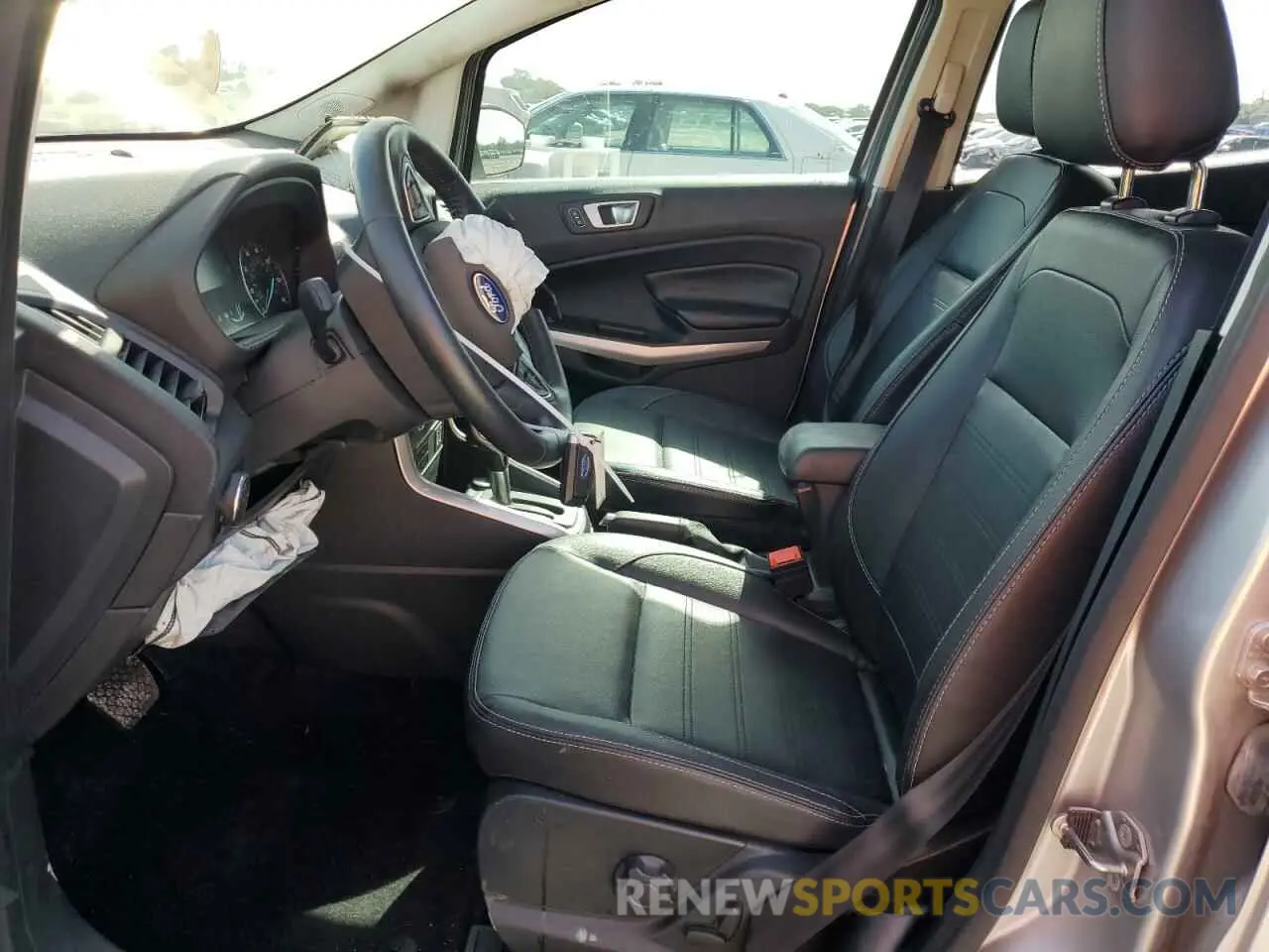 7 fotografías del automóvil dañado MAJ3S2KE8MC408610 FORD ECOSPORT 2021