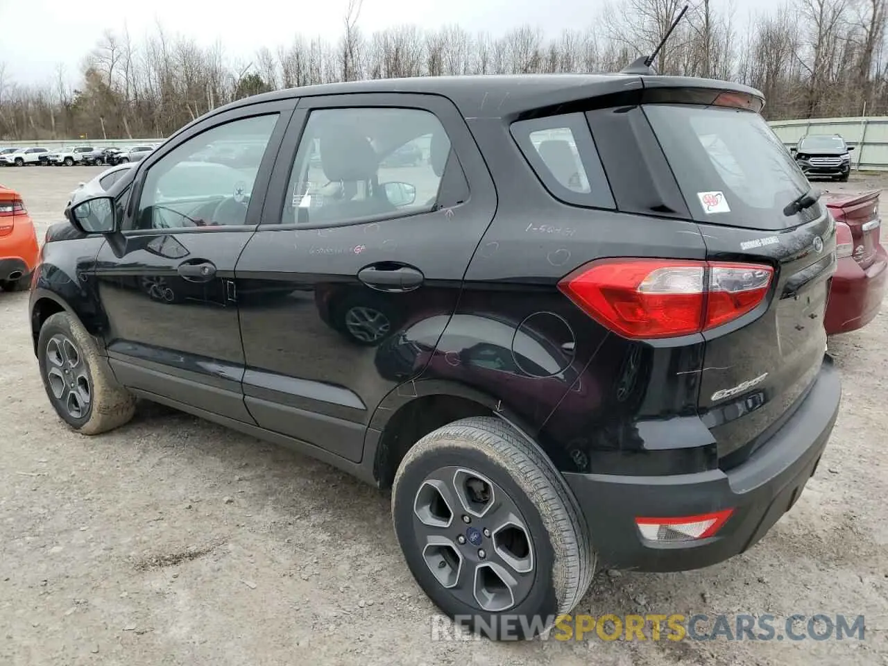 2 fotografías del automóvil dañado MAJ6S3FL3MC397754 FORD ECOSPORT 2021