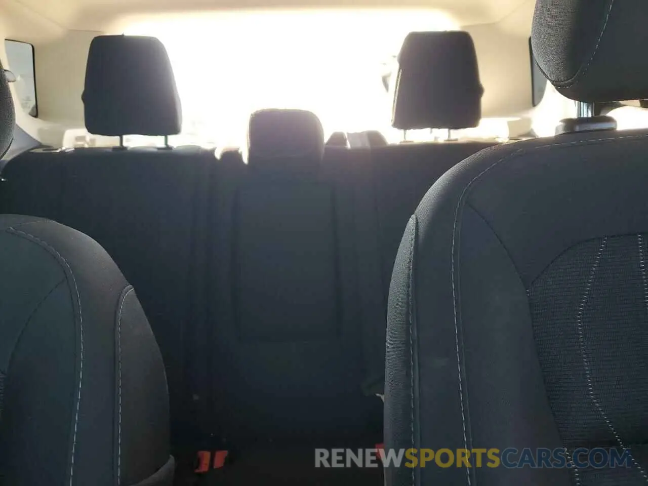 10 fotografías del automóvil dañado MAJ6S3GL9MC425314 FORD ECOSPORT 2021